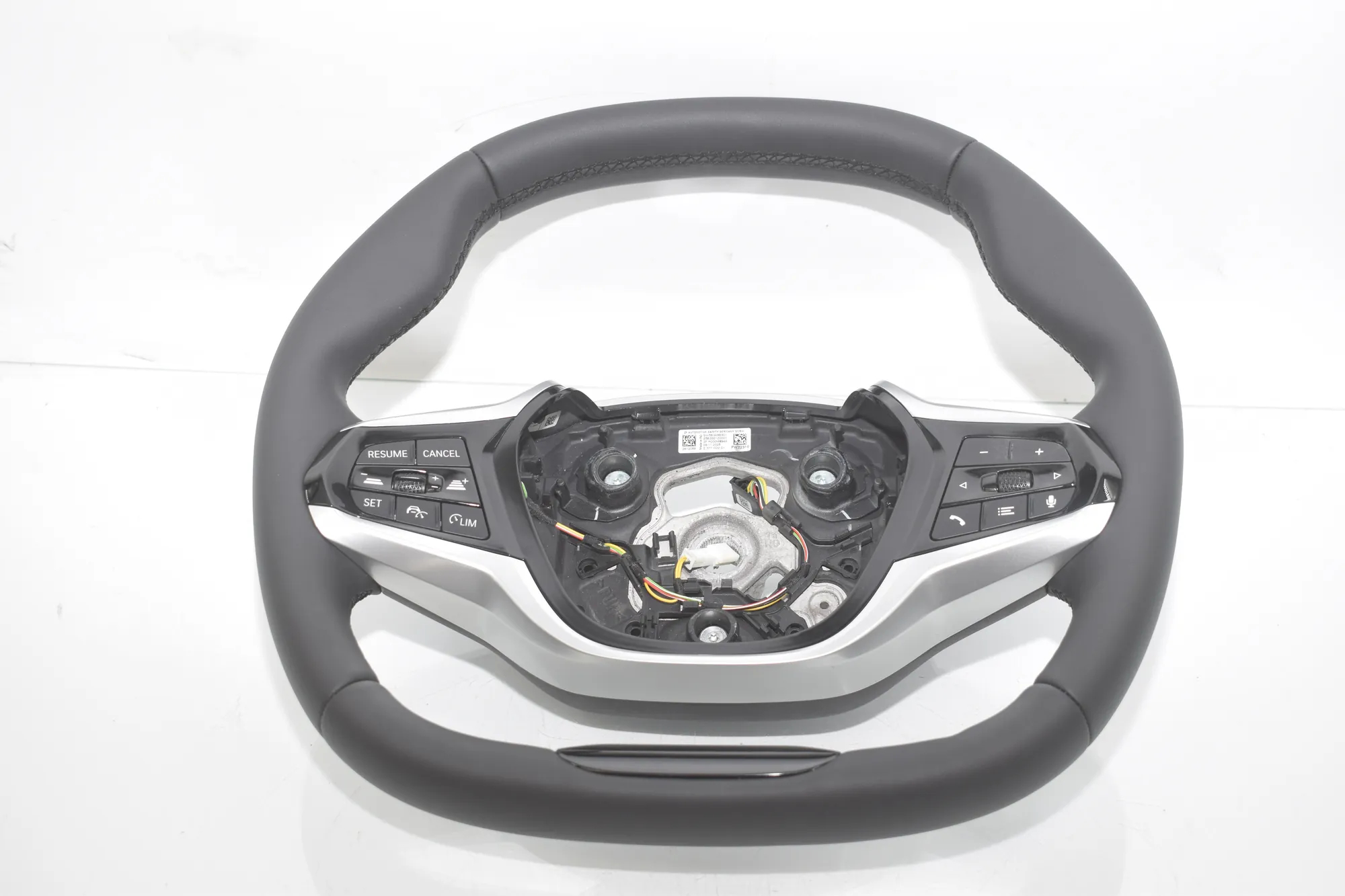 Steering Wheel – OEM 5B3A9B9 · BMW i4 (G26) BMW i4 (G26) eDrive35 2022 – 4