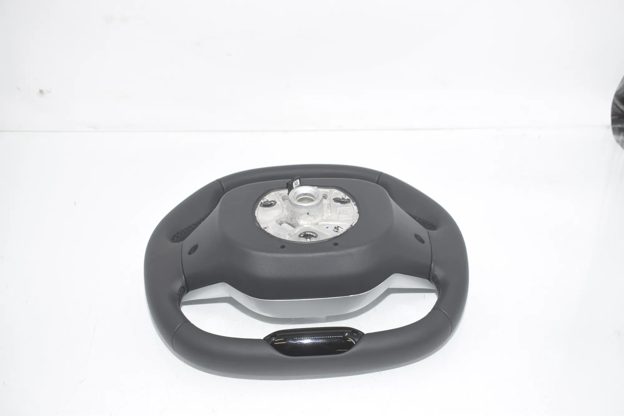 Steering Wheel – OEM 5B3A9B9 · BMW i4 (G26) BMW i4 (G26) eDrive35 2022 – 8