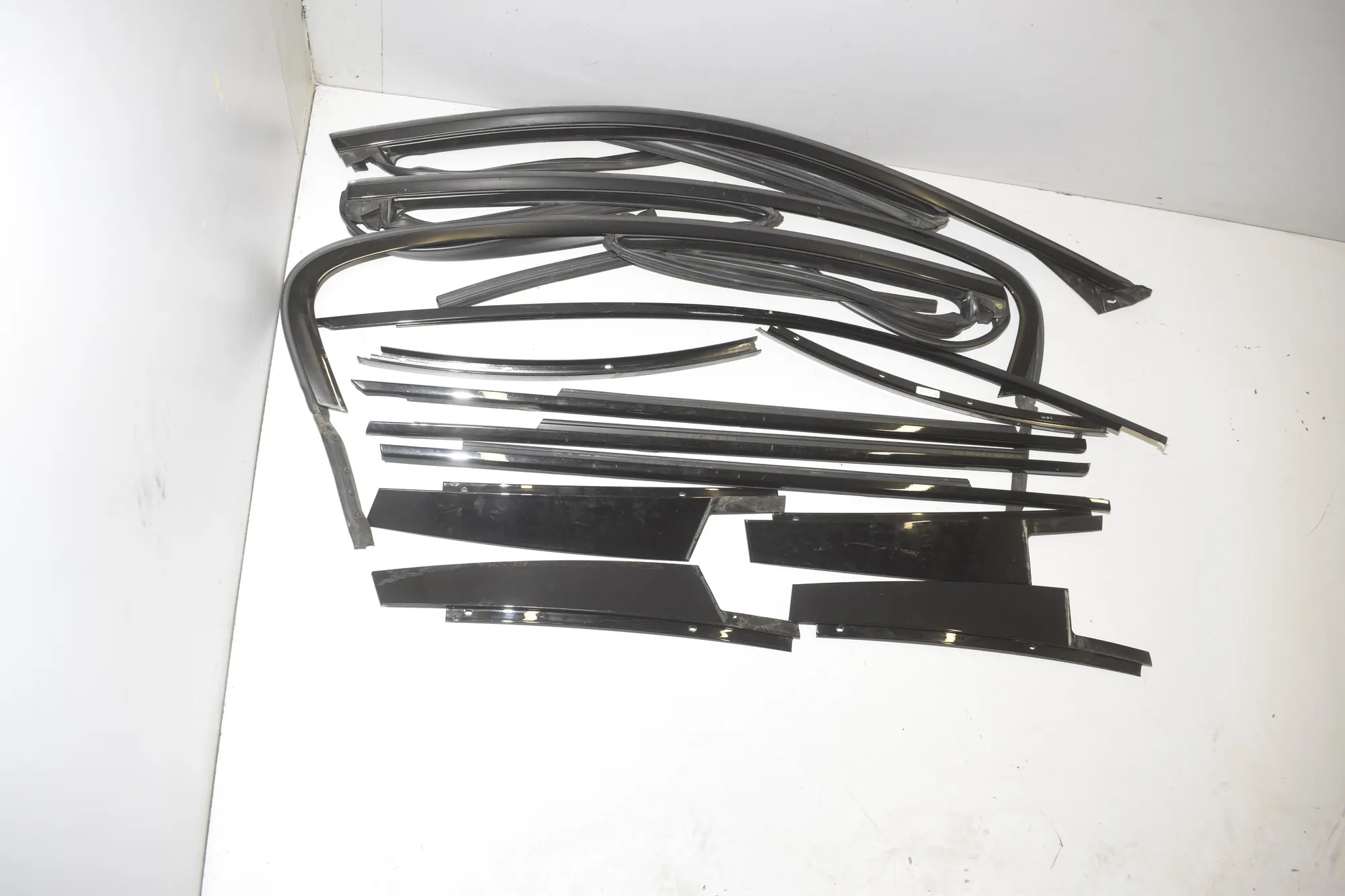 Exterior Trim Kit – OEM 7390121 · BMW 5 (G30) (2016 - -) M 550 d xDrive 2020 – 7