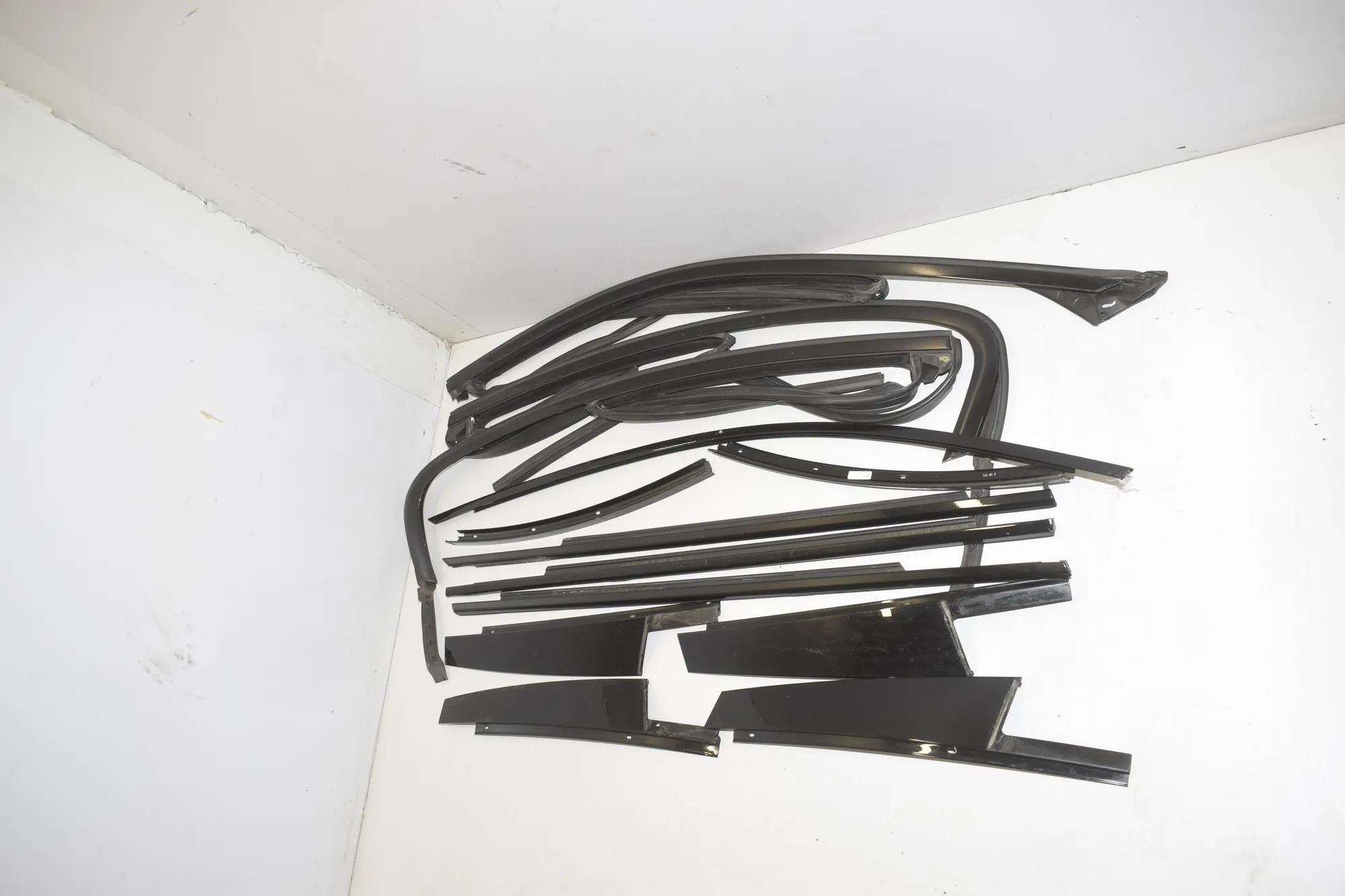 Exterior Trim Kit – OEM 7390121 · BMW 5 (G30) (2016 - -) M 550 d xDrive 2020 – 4