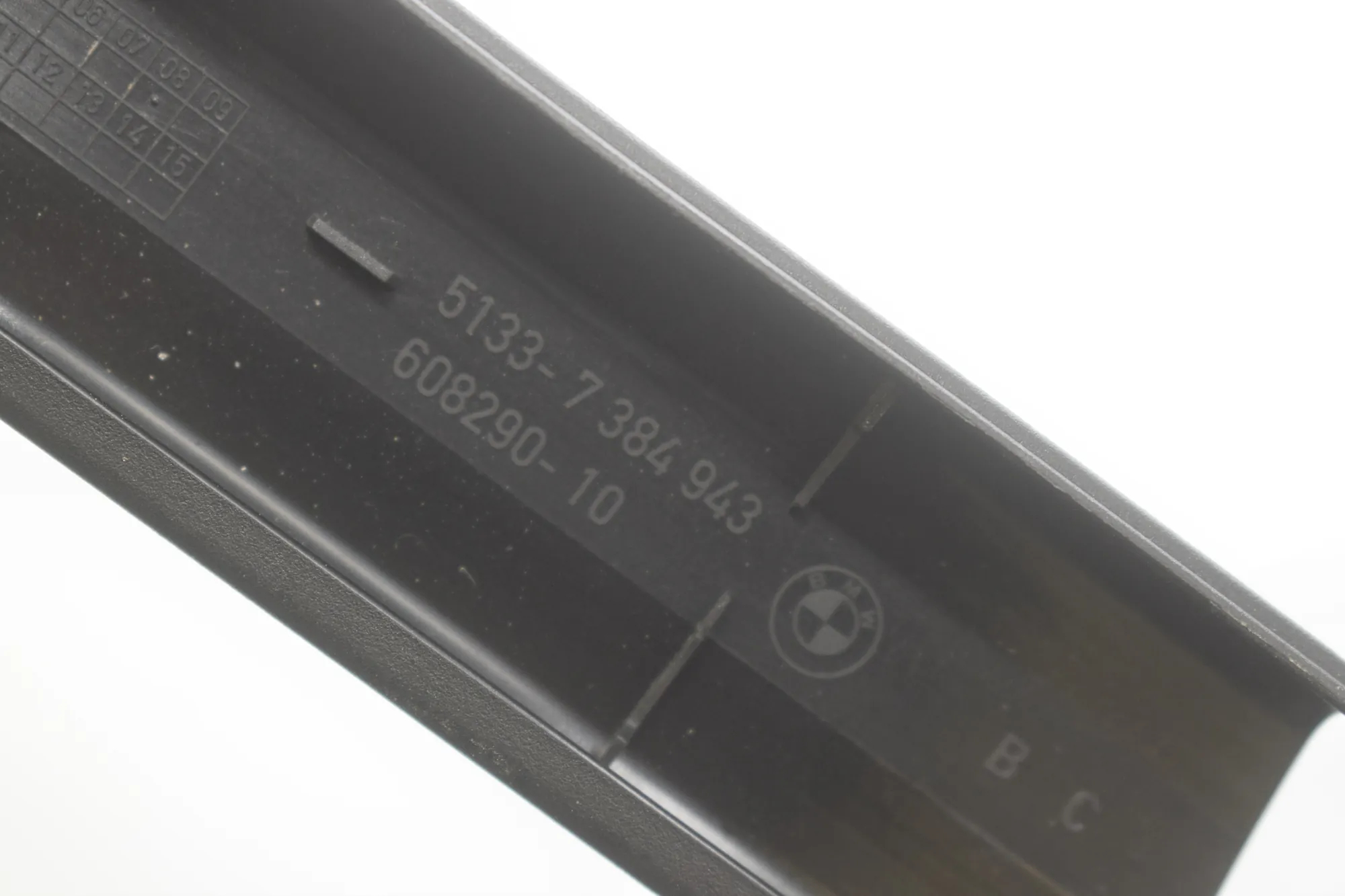 Front Right Door Panel Trim – OEM 7384944 · BMW 5 (G30) (2016 - -) M 550 d xDrive 2020 – 5