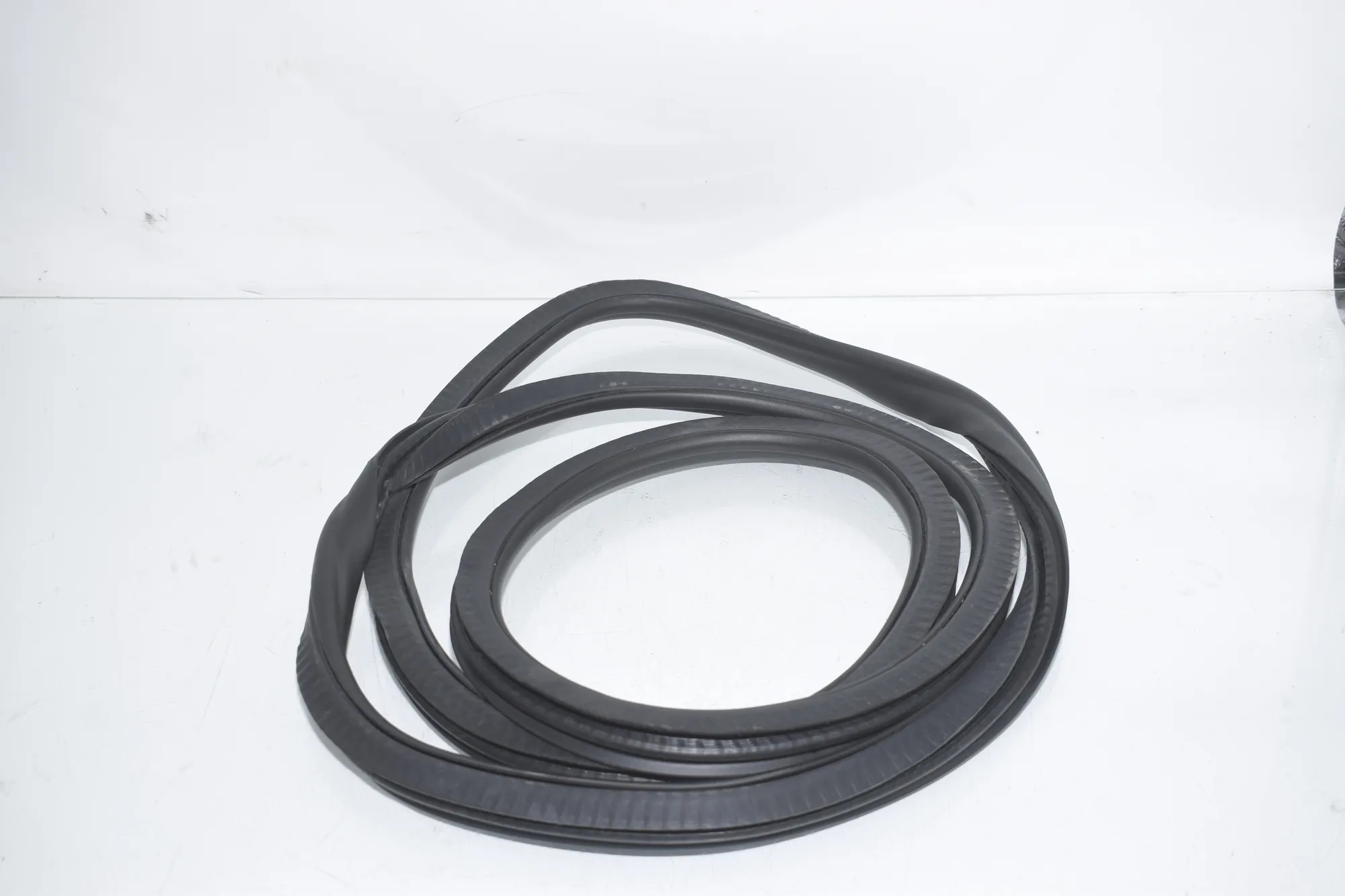 Rear Left Door Seal Rubber – OEM 7468732 · BMW 5 (G30) (2016 - -) M 550 d xDrive 2020 – 3
