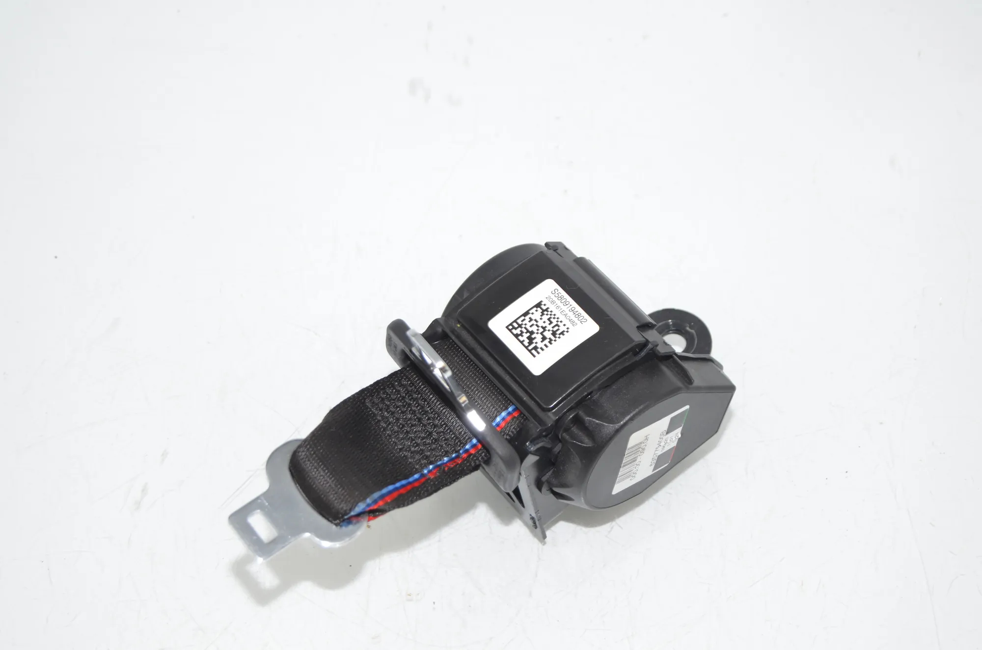Rear Middle Seatbelt – OEM 8091948 · BMW 5 (G30) (2016 - -) M 550 d xDrive 2020 – 2
