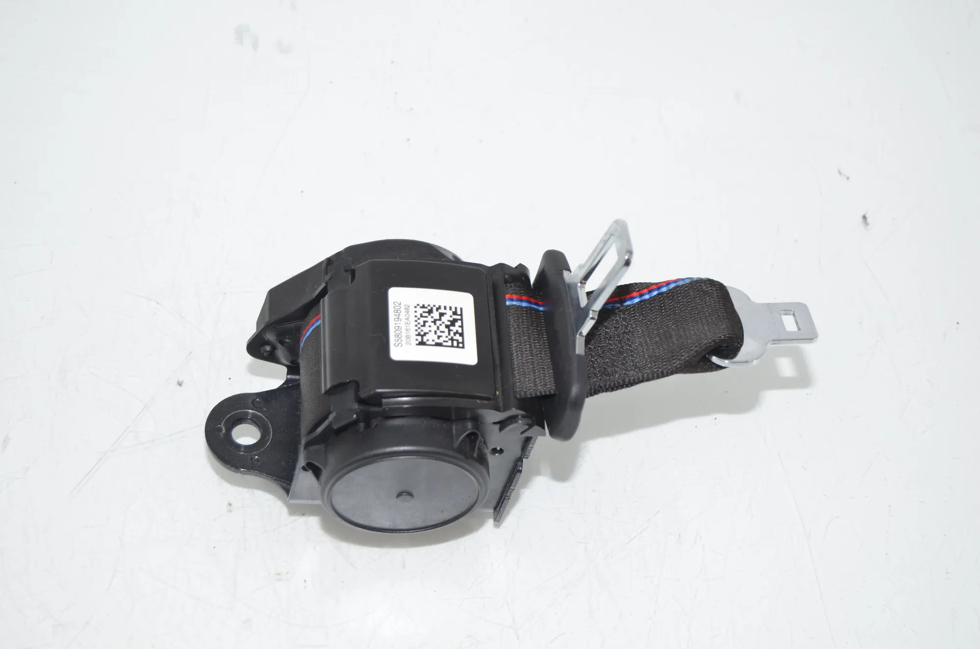 Rear Middle Seatbelt – OEM 8091948 · BMW 5 (G30) (2016 - -) M 550 d xDrive 2020