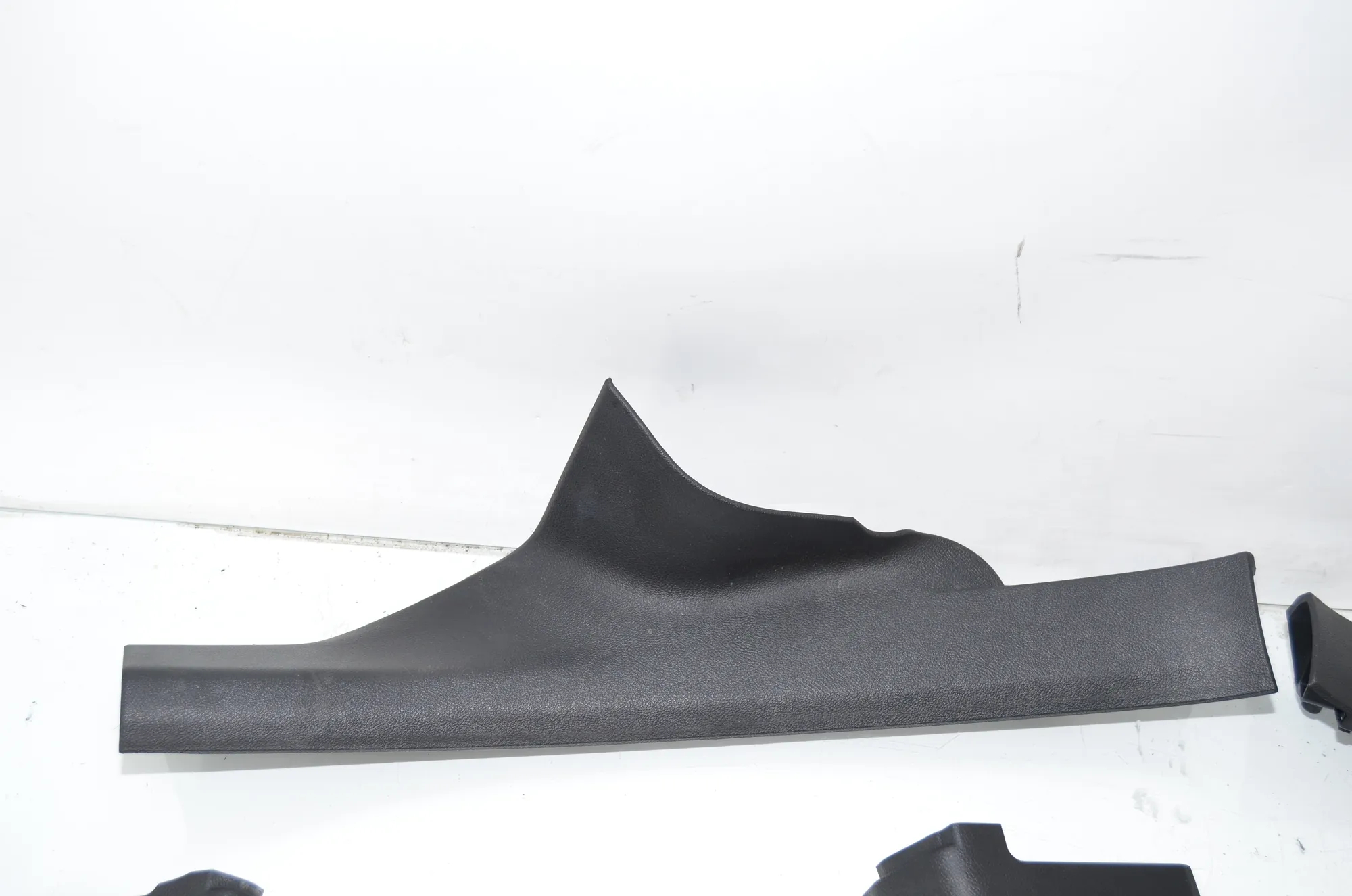 Front Left A Pillar Trim – OEM 7375732 · BMW 5 (G30) (2016 - -) M 550 d xDrive 2020 – 3