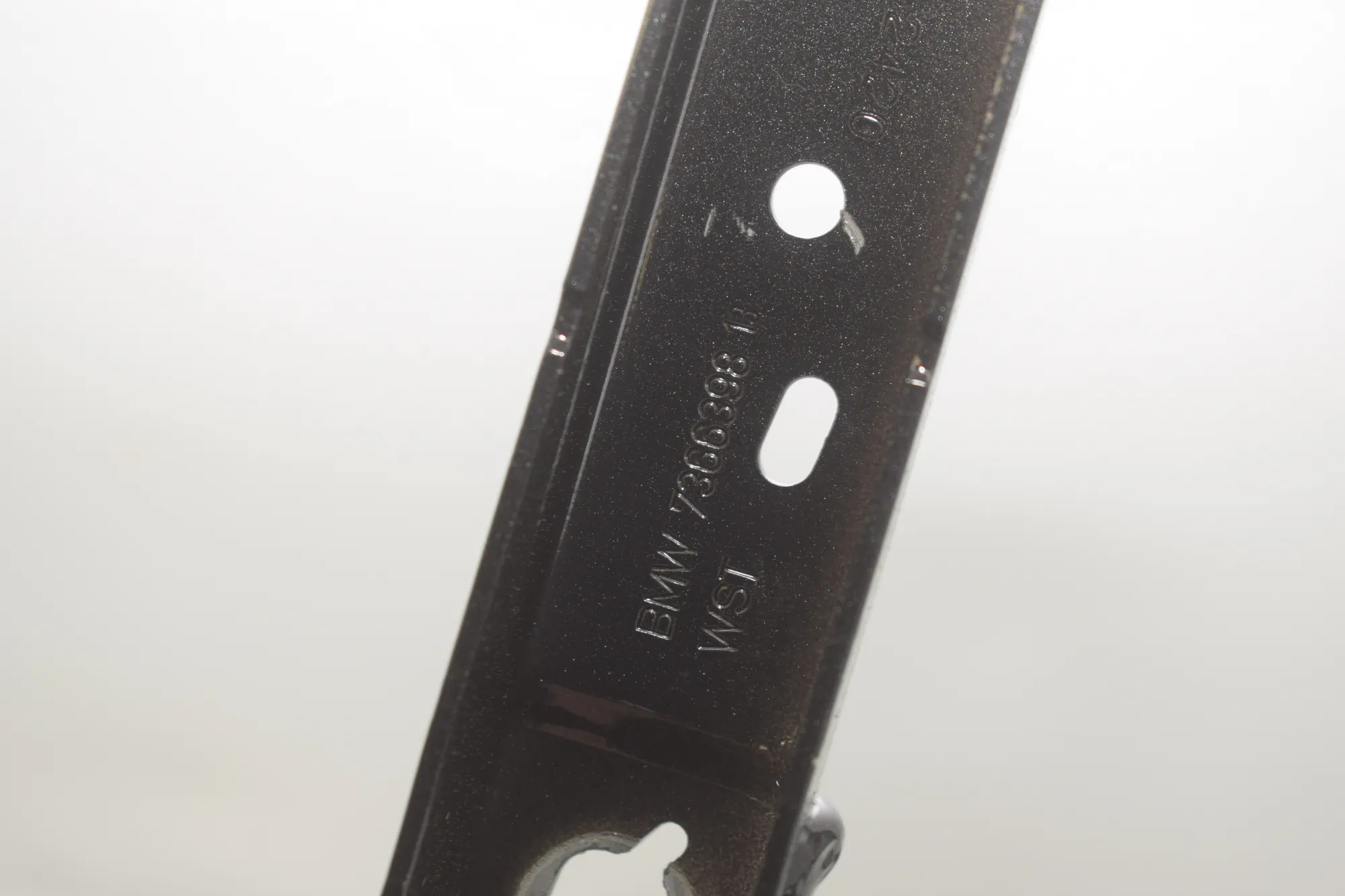 Tailgate Bootlid Hinge Set – OEM 7366398 · BMW 5 (G30) (2016 - -) M 550 d xDrive 2020 – 6