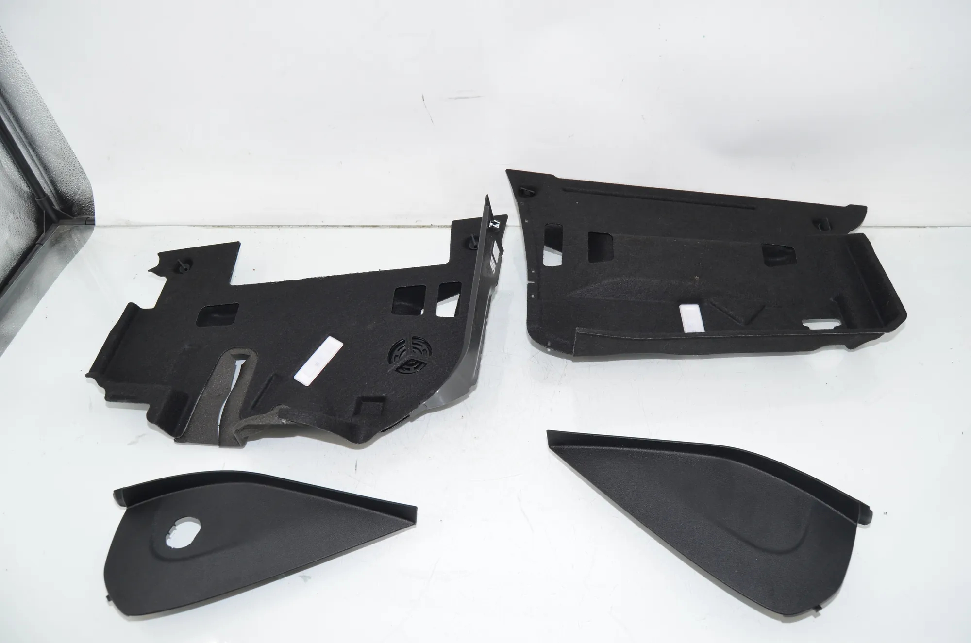 Dashboard Lower Trim – OEM 9299468 · BMW 5 (G30) (2016 - -) M 550 d xDrive 2020