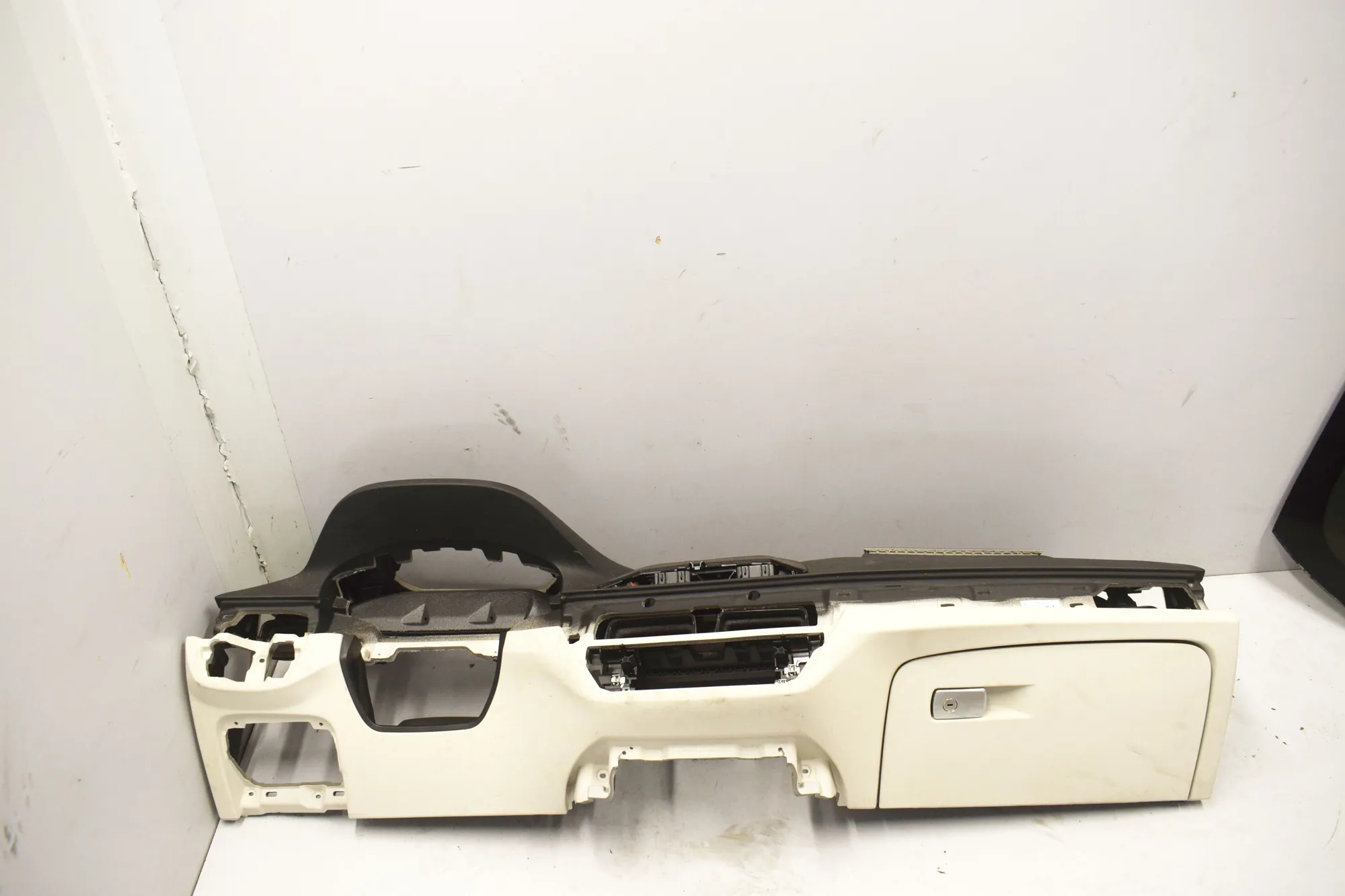 Dashboard – OEM 9868771 · BMW 5 (G30) (2016 - -) M 550 d xDrive 2020