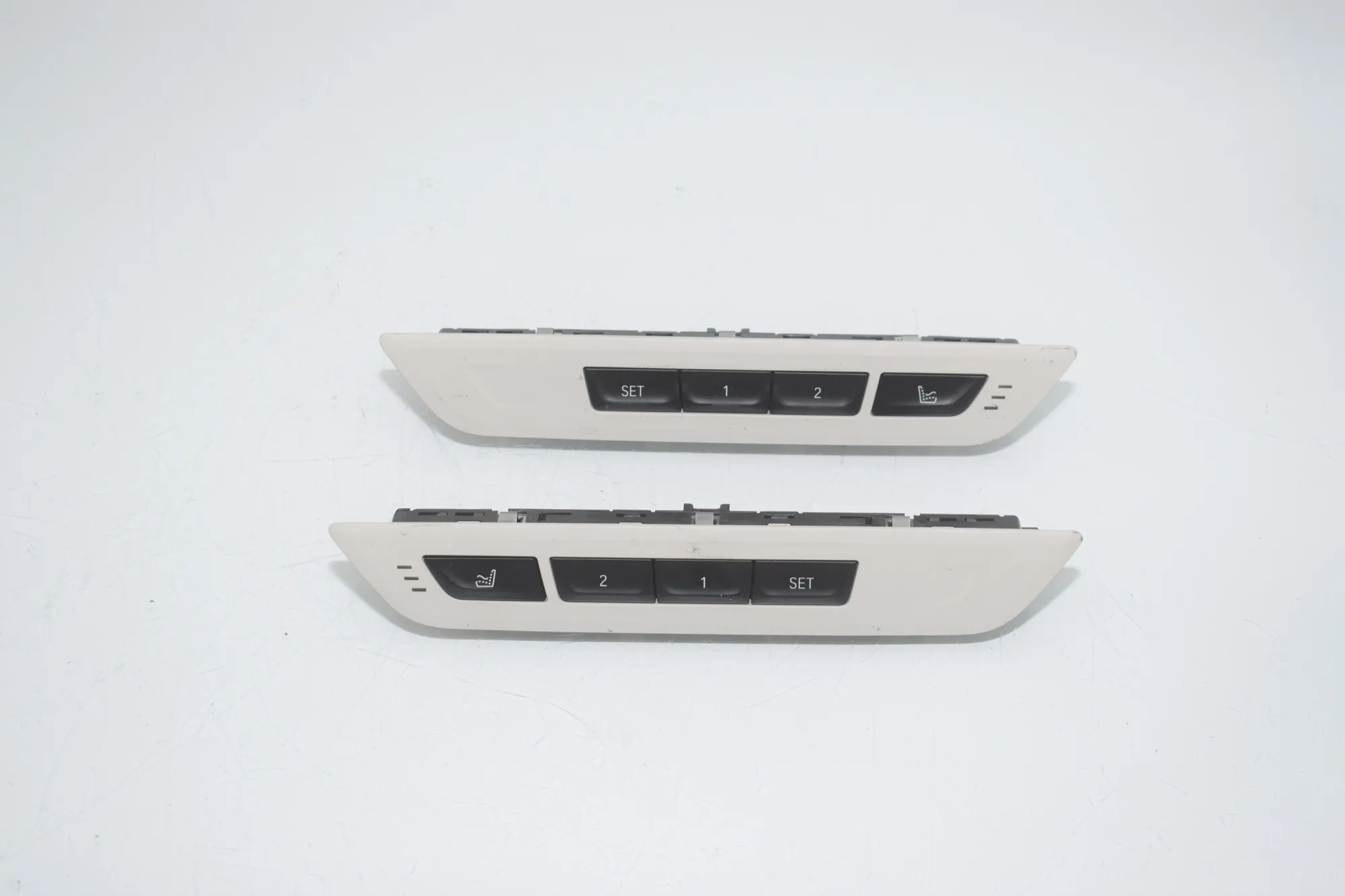Right Seat Control Buttons – OEM 6826754 · BMW 5 (G30) (2016 - -) M 550 d xDrive 2020 – 3
