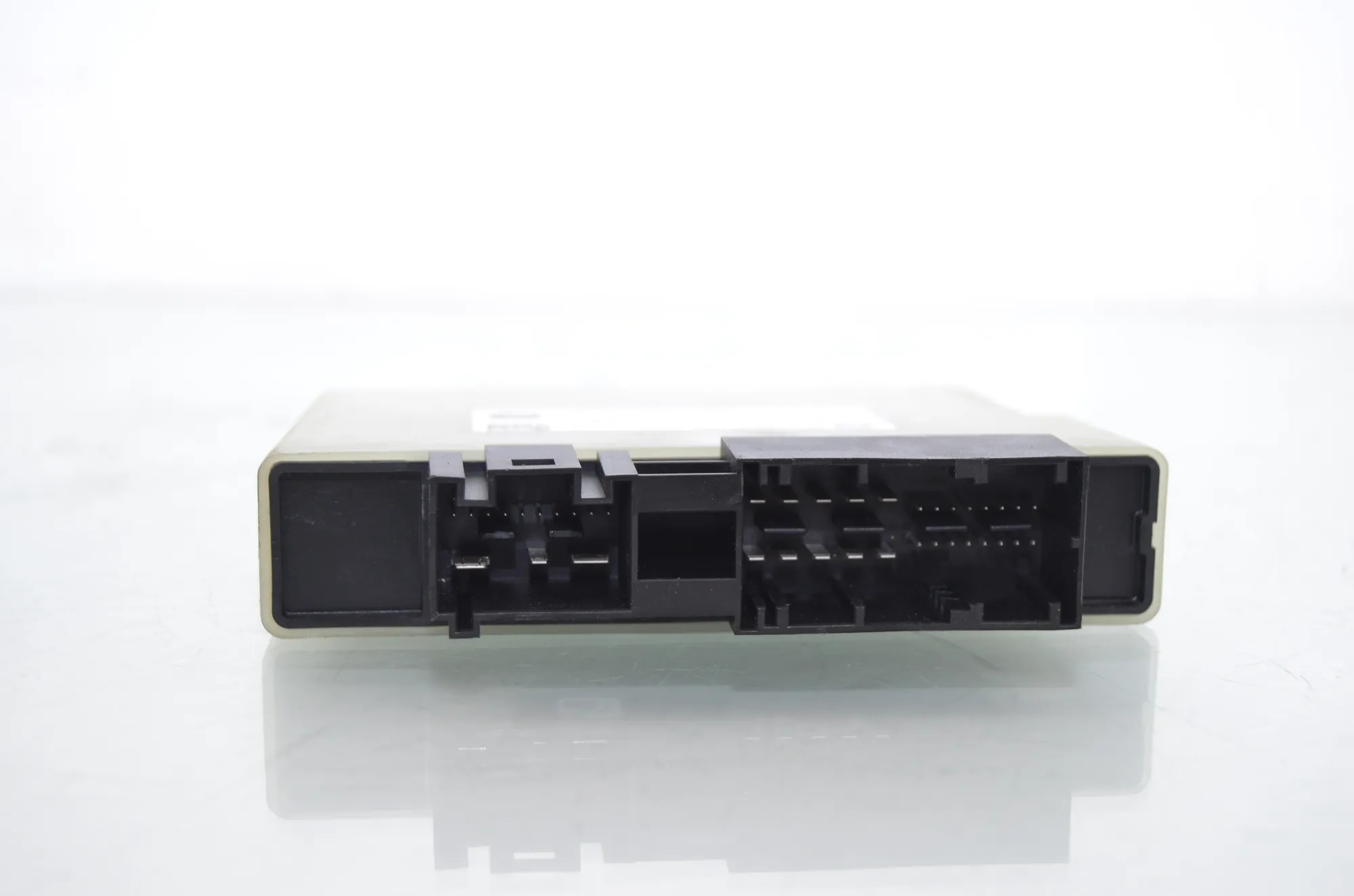 AdBlue Control Unit – OEM 5A0E220 · BMW 5 (G30) (2016 - -) M 550 d xDrive 2020 – 2