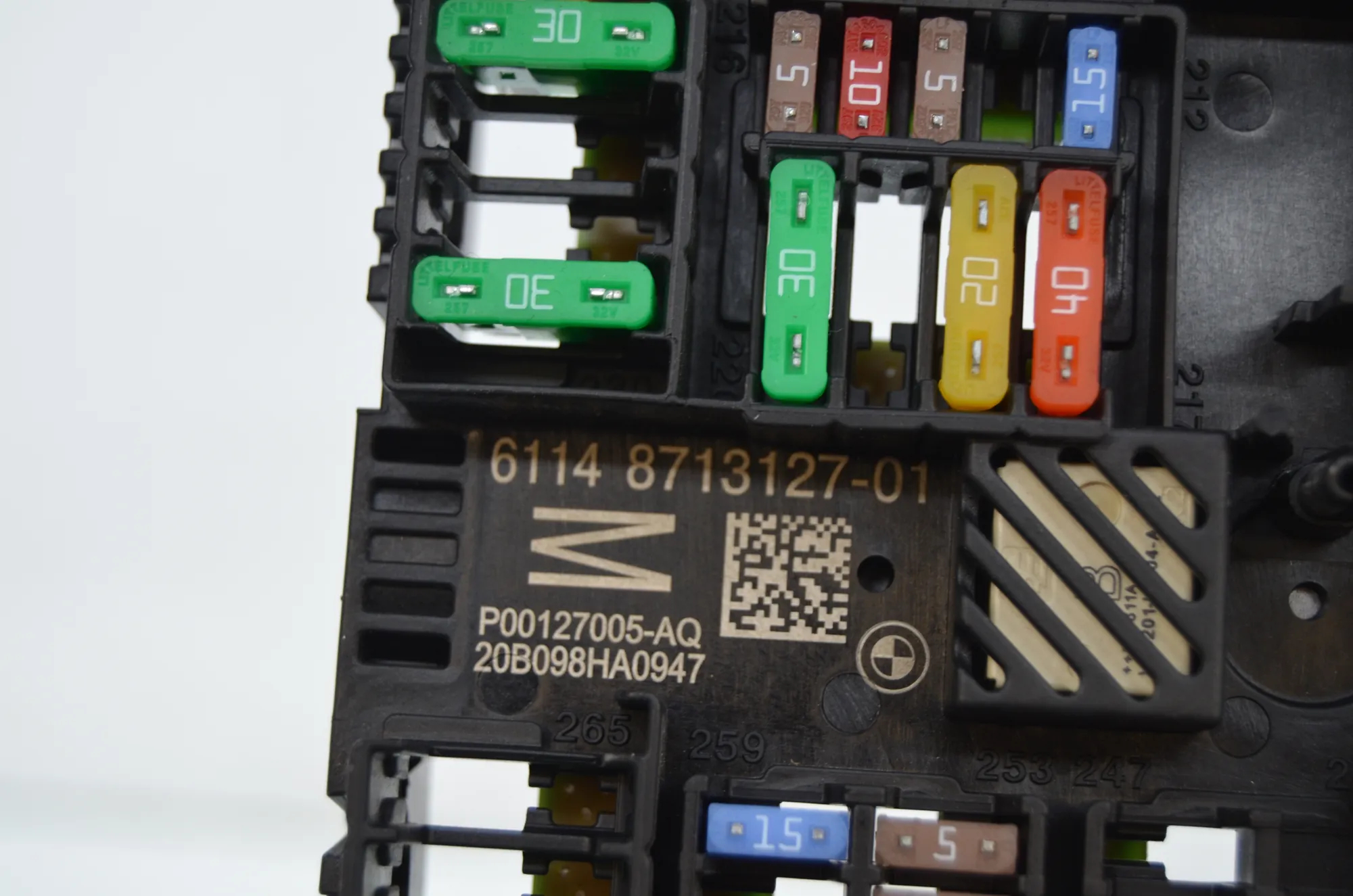 Fuse Box – OEM 8713127 · BMW 5 (G30) (2016 - -) M 550 d xDrive 2020 – 5