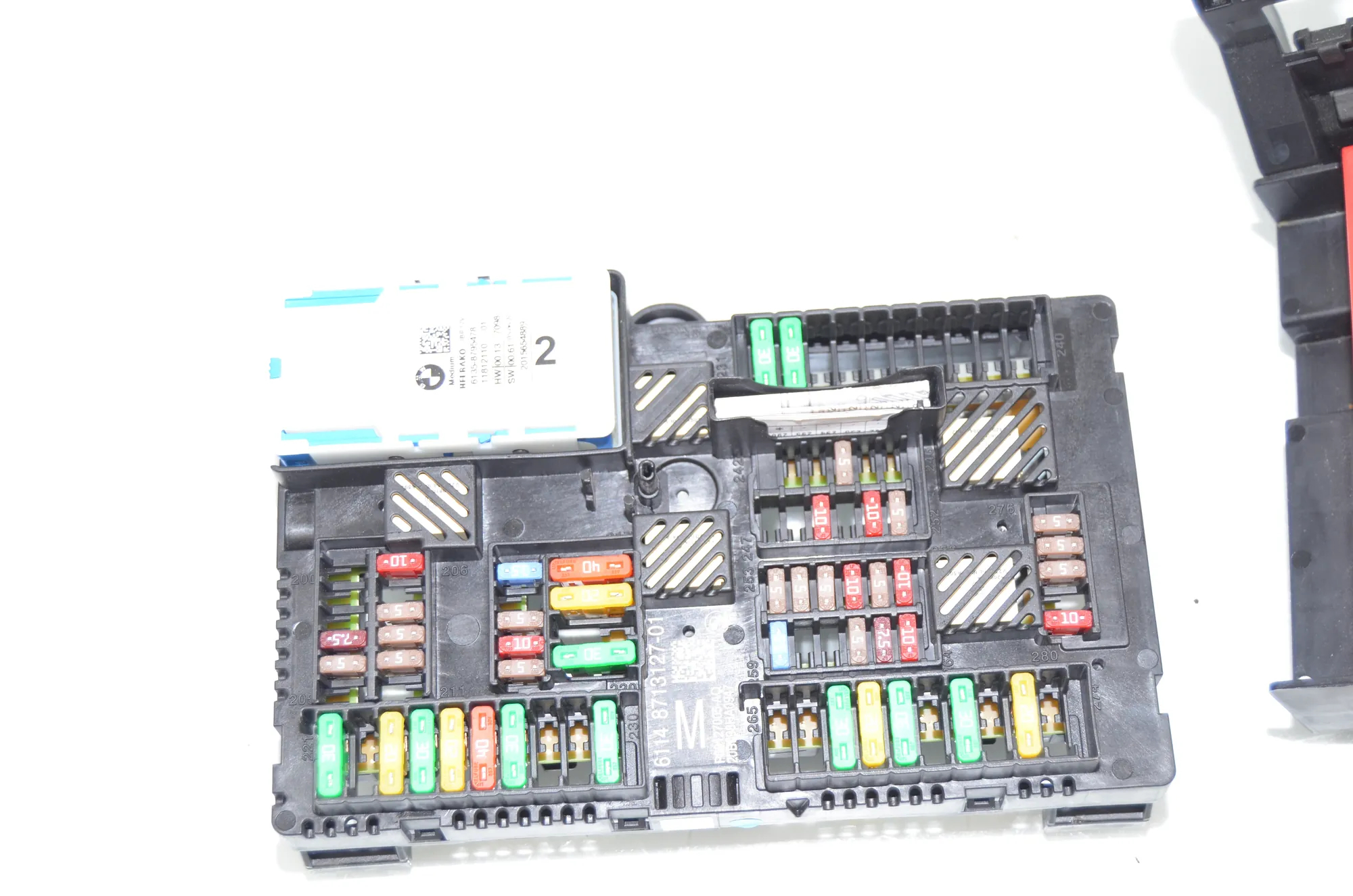 Fuse Box – OEM 8713127 · BMW 5 (G30) (2016 - -) M 550 d xDrive 2020 – 2