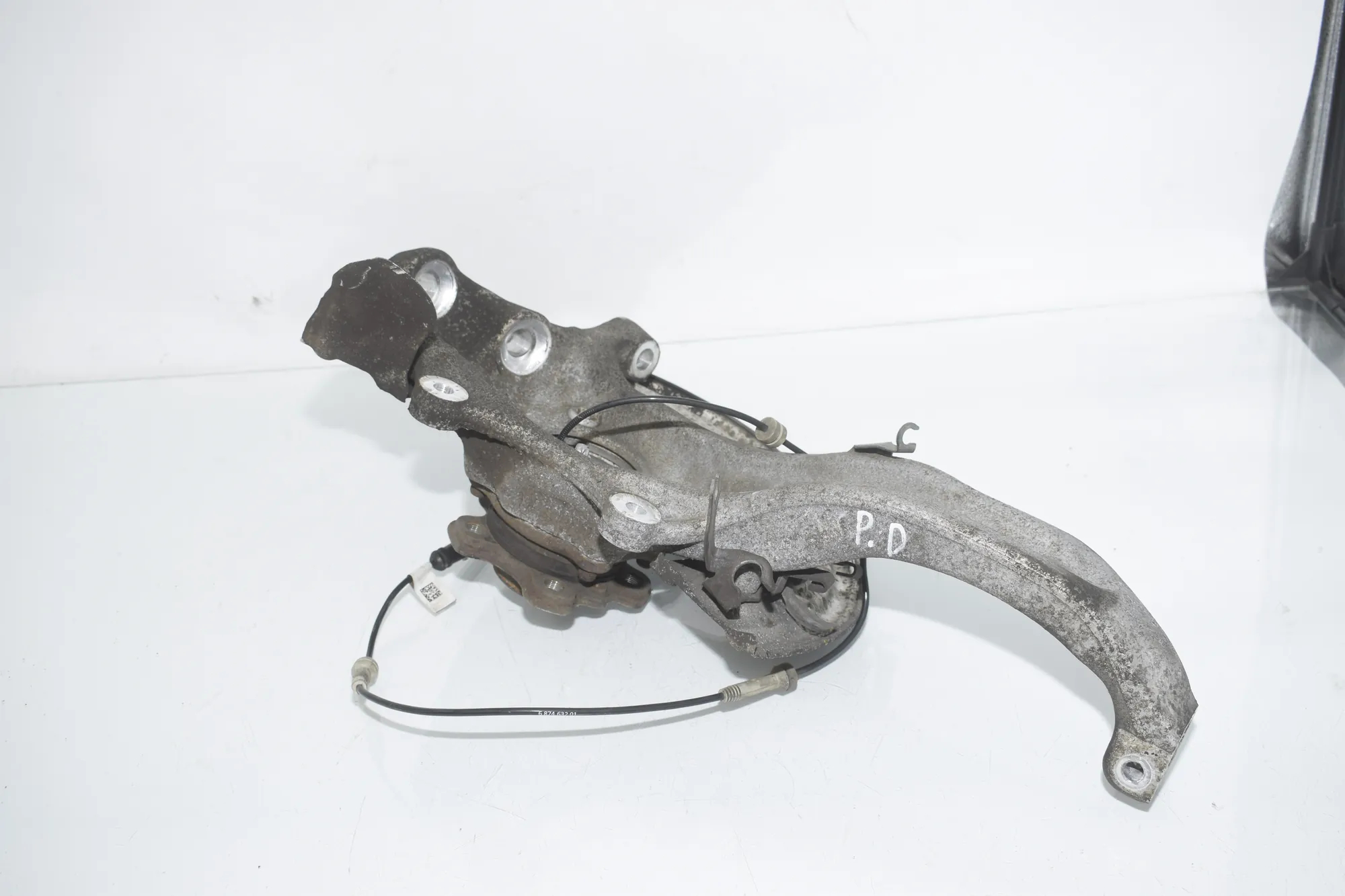 Front Right Wheel Hub – OEM 6884382 · BMW 5 Touring (G31) (2017 - -) 520 d 2019 – 3