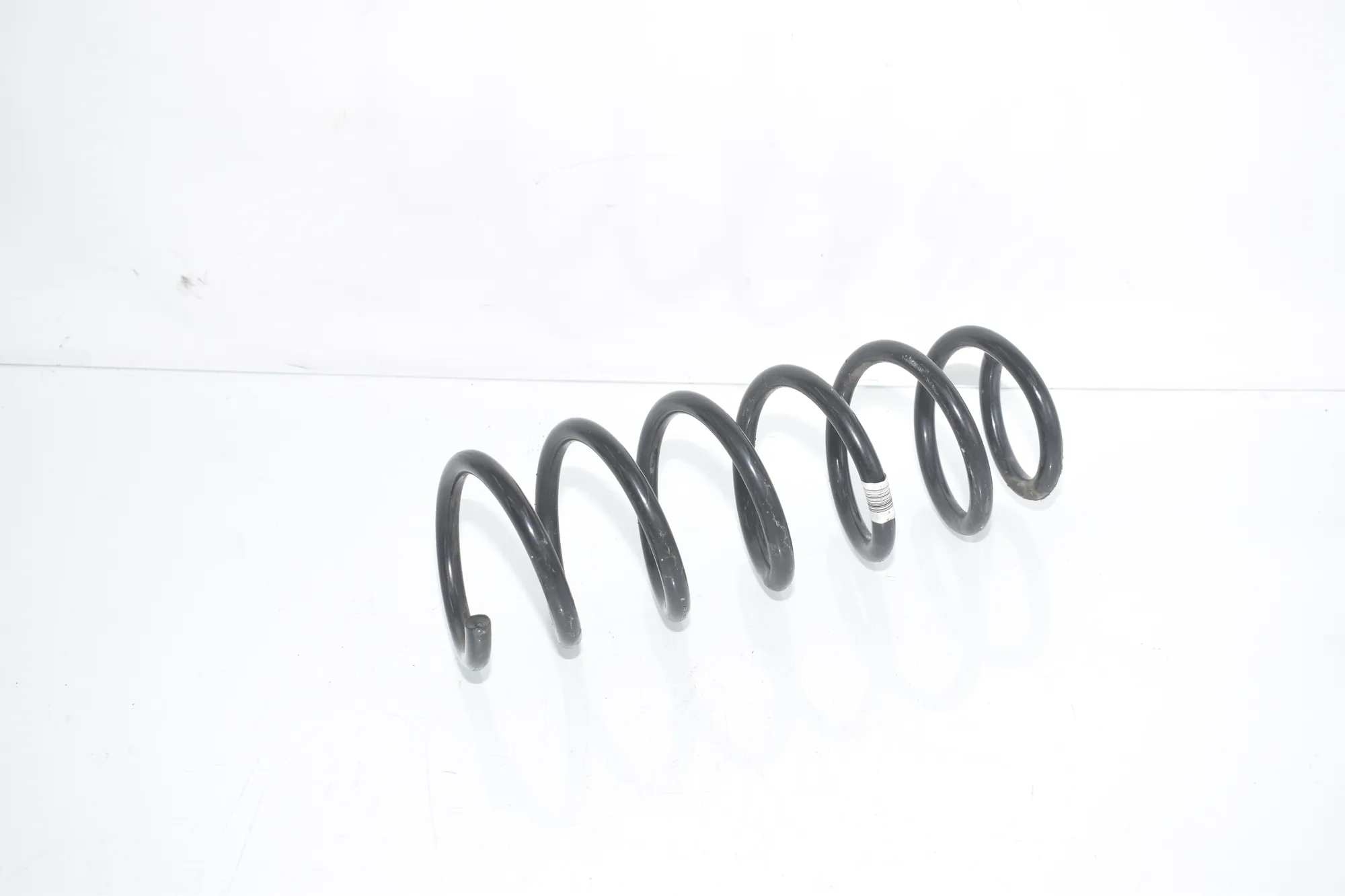 Front Right Coil Spring – OEM 6882393 · BMW 5 Touring (G31) (2017 - -) 520 d 2019 – 4
