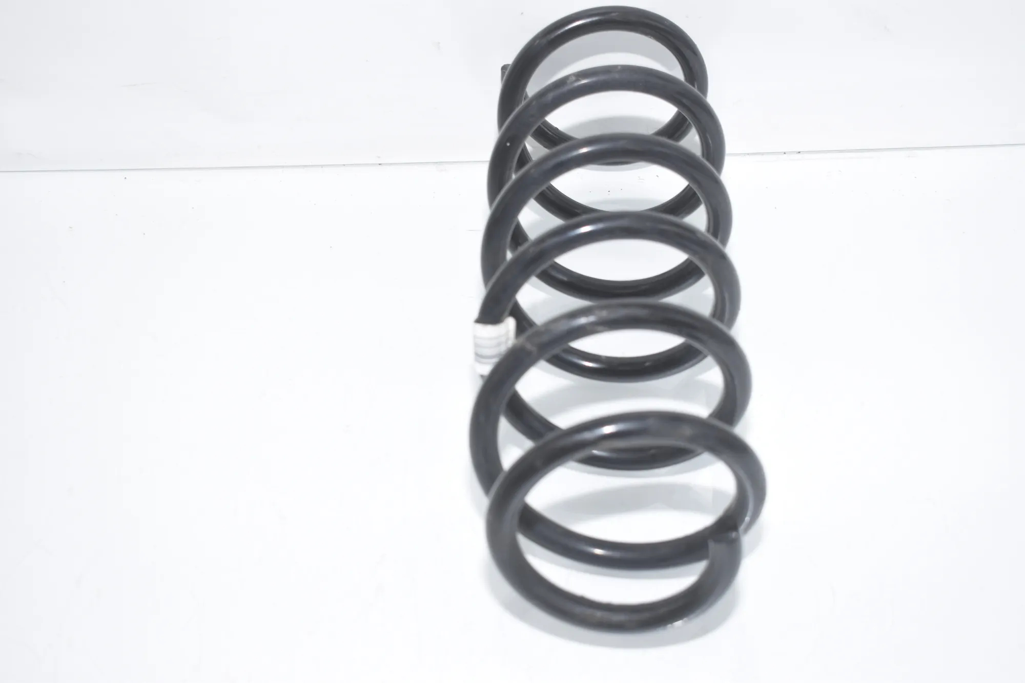 Front Left Coil Spring – OEM 6882393 · BMW 5 Touring (G31) (2017 - -) 520 d 2019 – 5