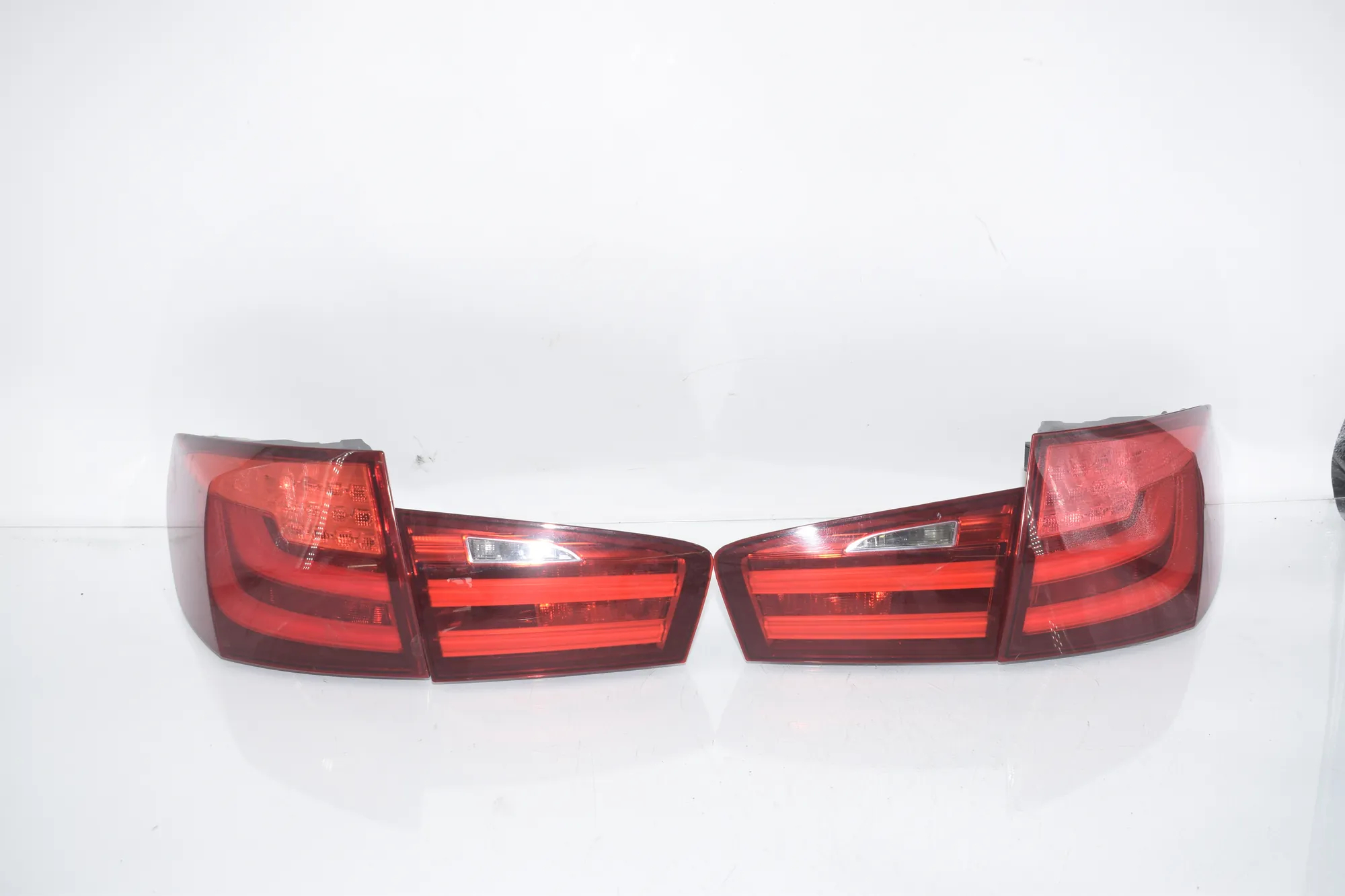 Rear Tail Light Set – OEM 8950551 · BMW 5 Touring (F11) 530 d xDrive 2012