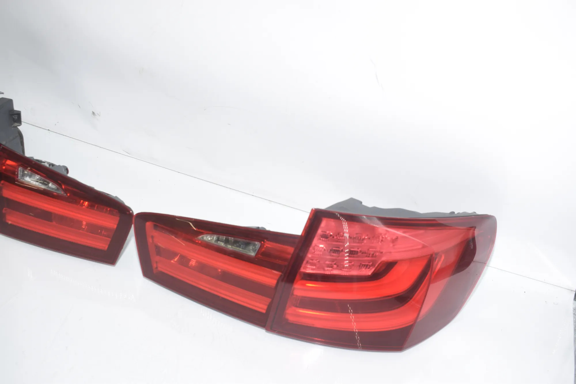 Rear Tail Light Set – OEM 8950551 · BMW 5 Touring (F11) 530 d xDrive 2012 – 4
