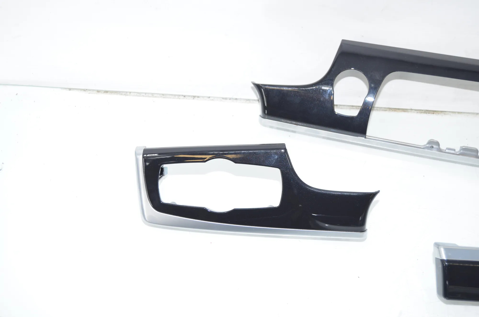 Interior Trim Strips Kit – OEM 9206348 · BMW 5 Touring (F11) 530 d xDrive 2012 – 4