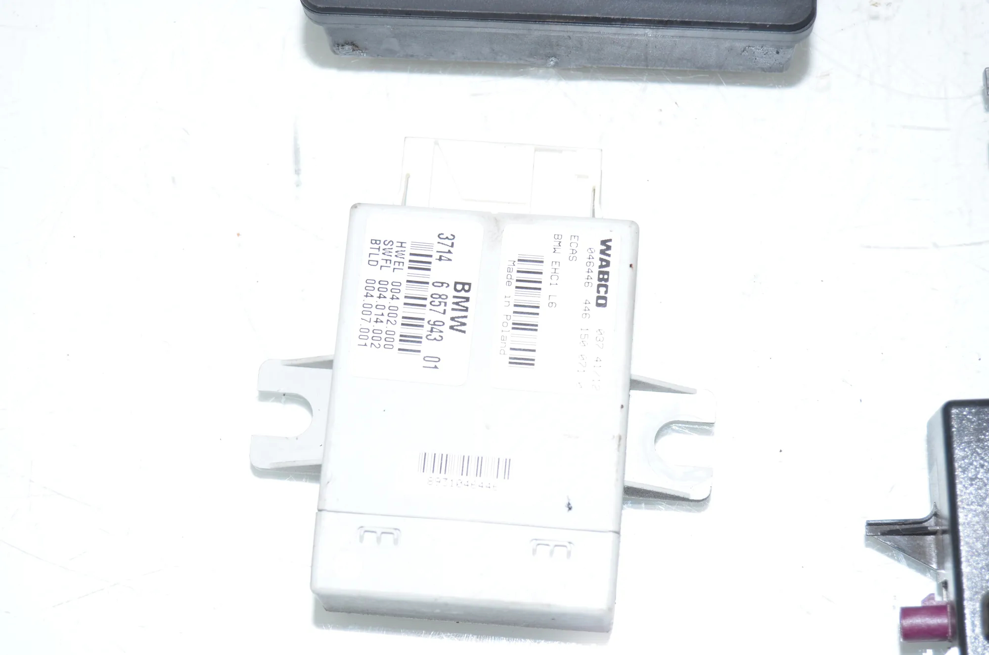 Other Control Units – OEM 6857943 · BMW 5 Touring (F11) 530 d xDrive 2012 – 5