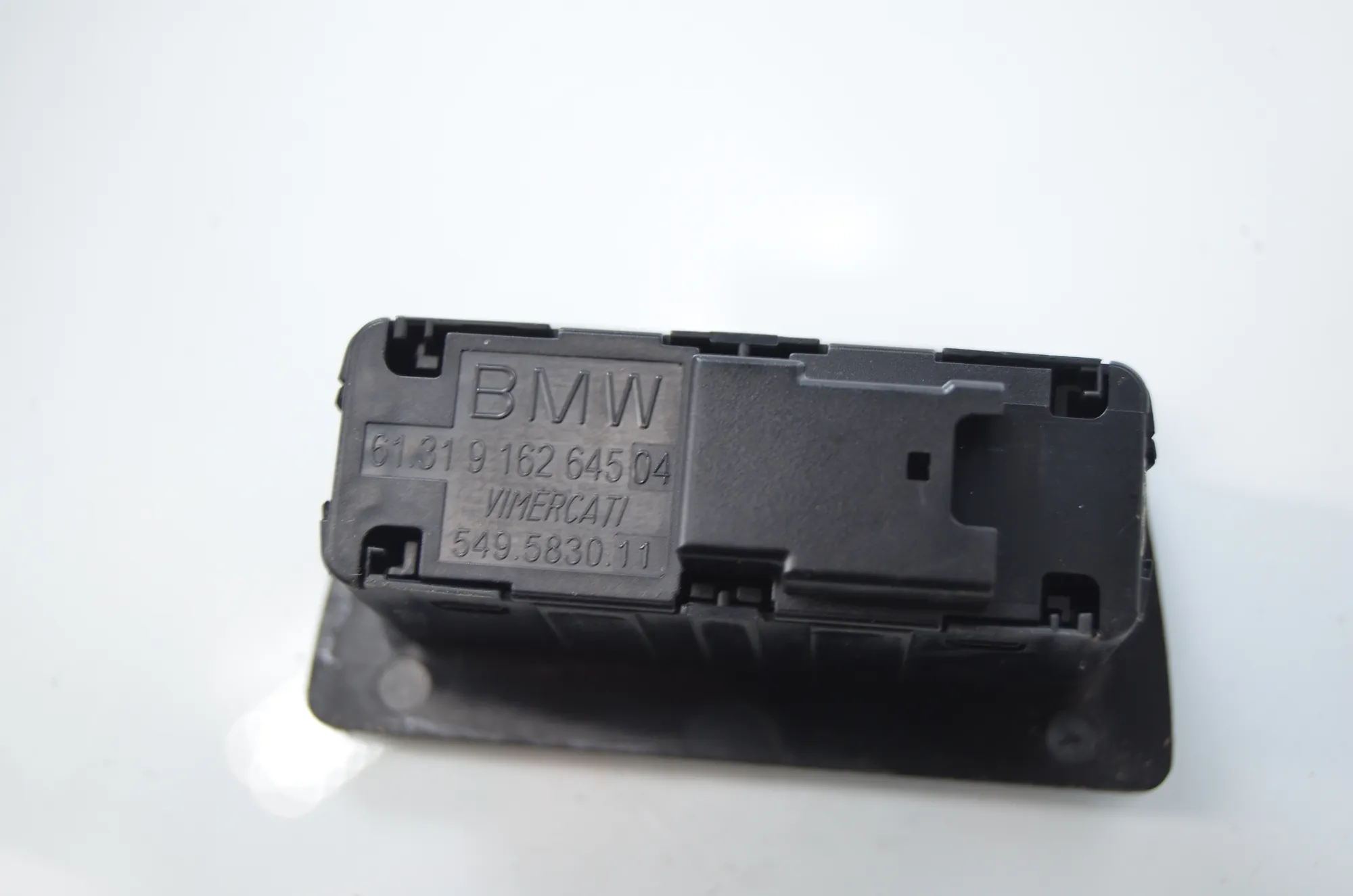 Other Control Units – OEM 7333928 · BMW 5 Touring (F11) 530 d xDrive 2012 – 8