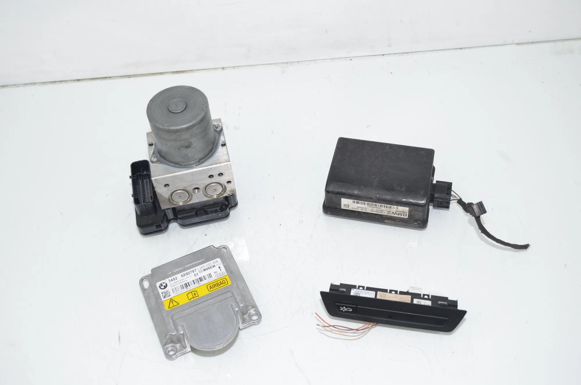 Distance Radar Sensor – OEM 6854995 · BMW 5 Touring (F11) 530 d xDrive 2012