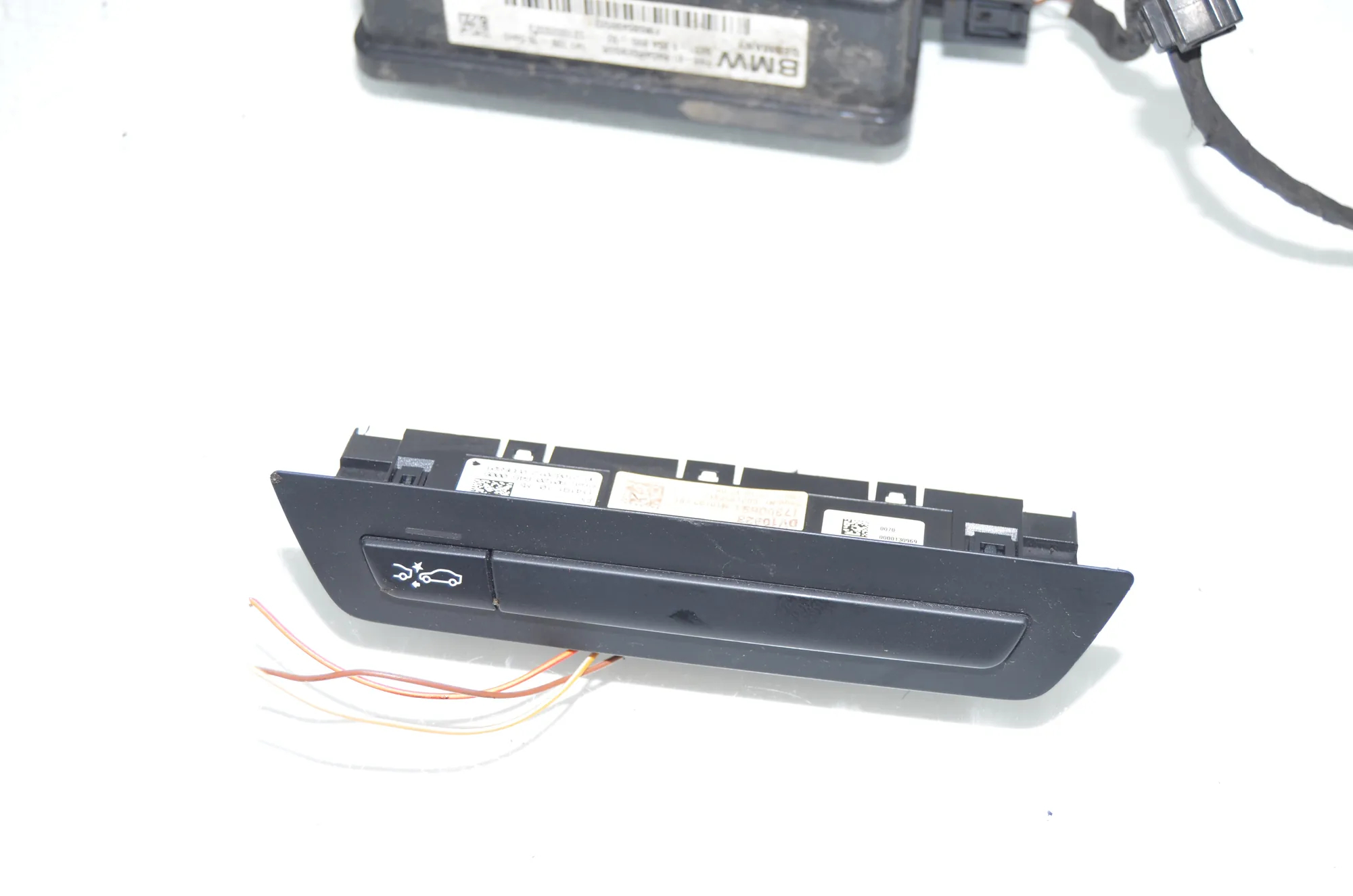 Distance Radar Sensor – OEM 6854995 · BMW 5 Touring (F11) 530 d xDrive 2012 – 5