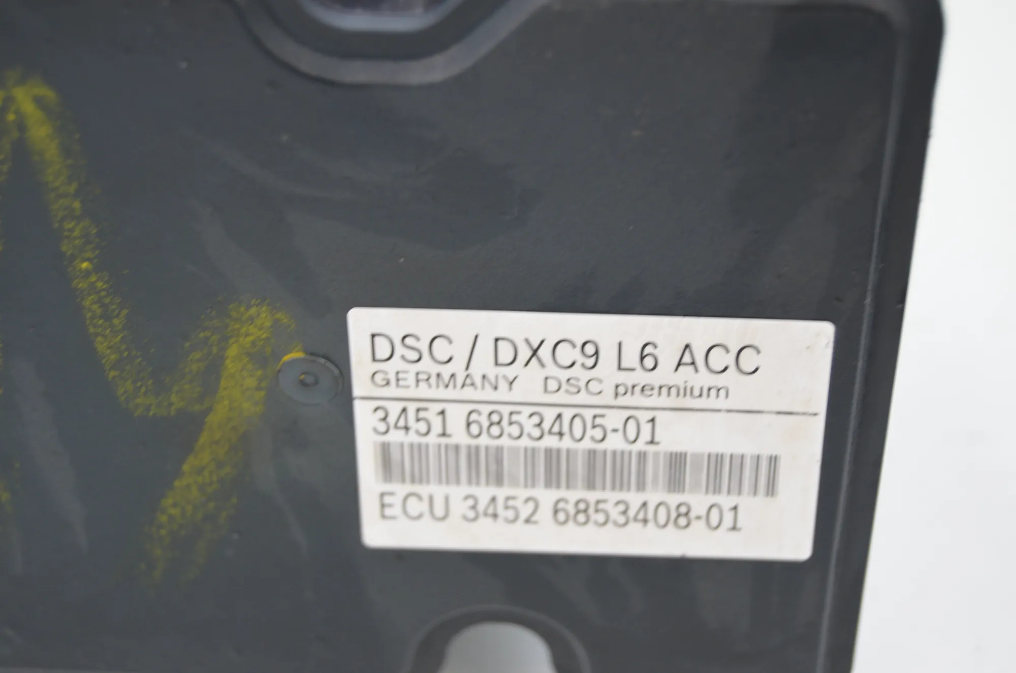 Distance Radar Sensor – OEM 6854995 · BMW 5 Touring (F11) 530 d xDrive 2012 – 10