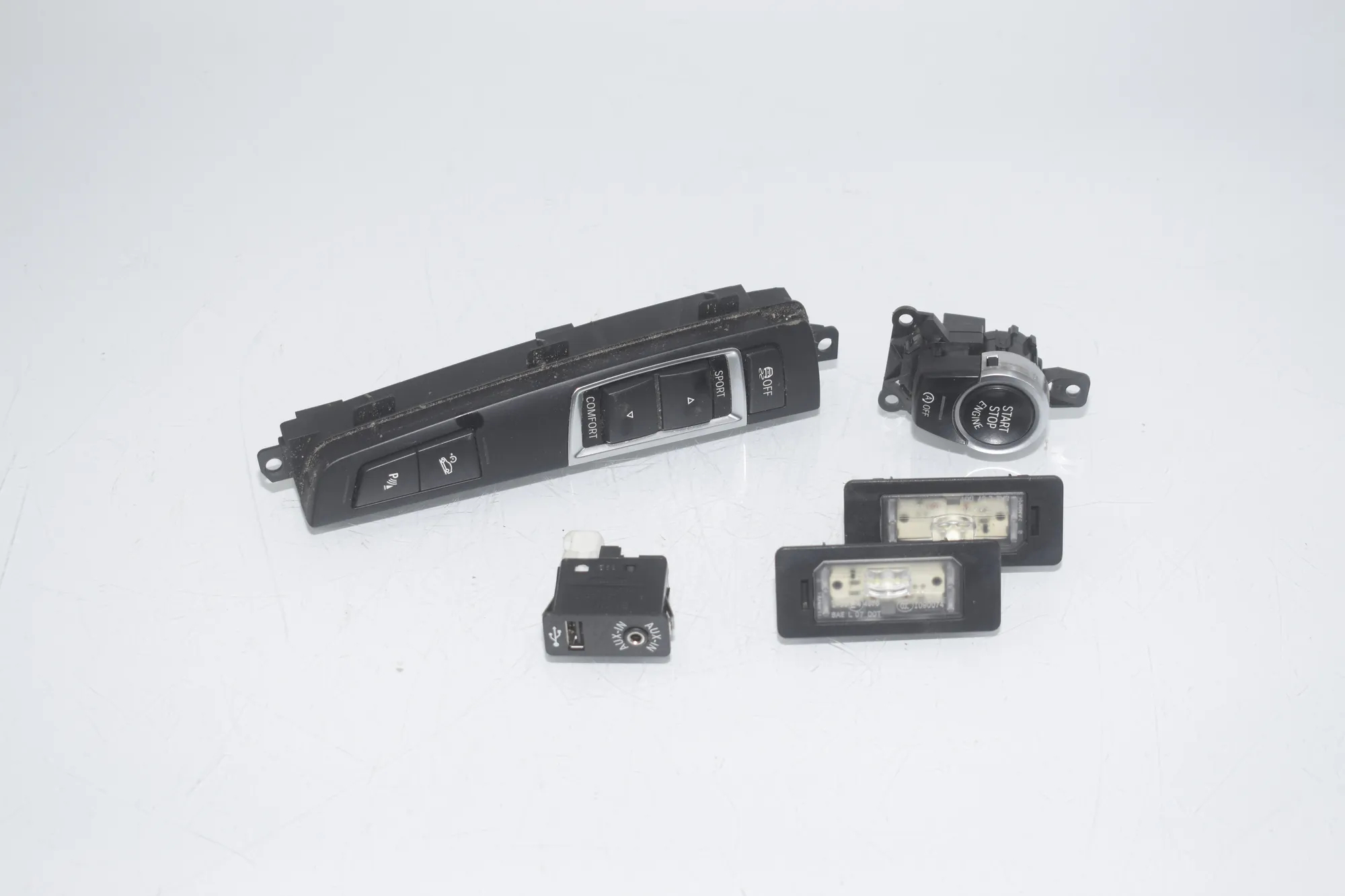 Switches – OEM 9202948 · BMW 5 Touring (F11) 530 d xDrive 2012