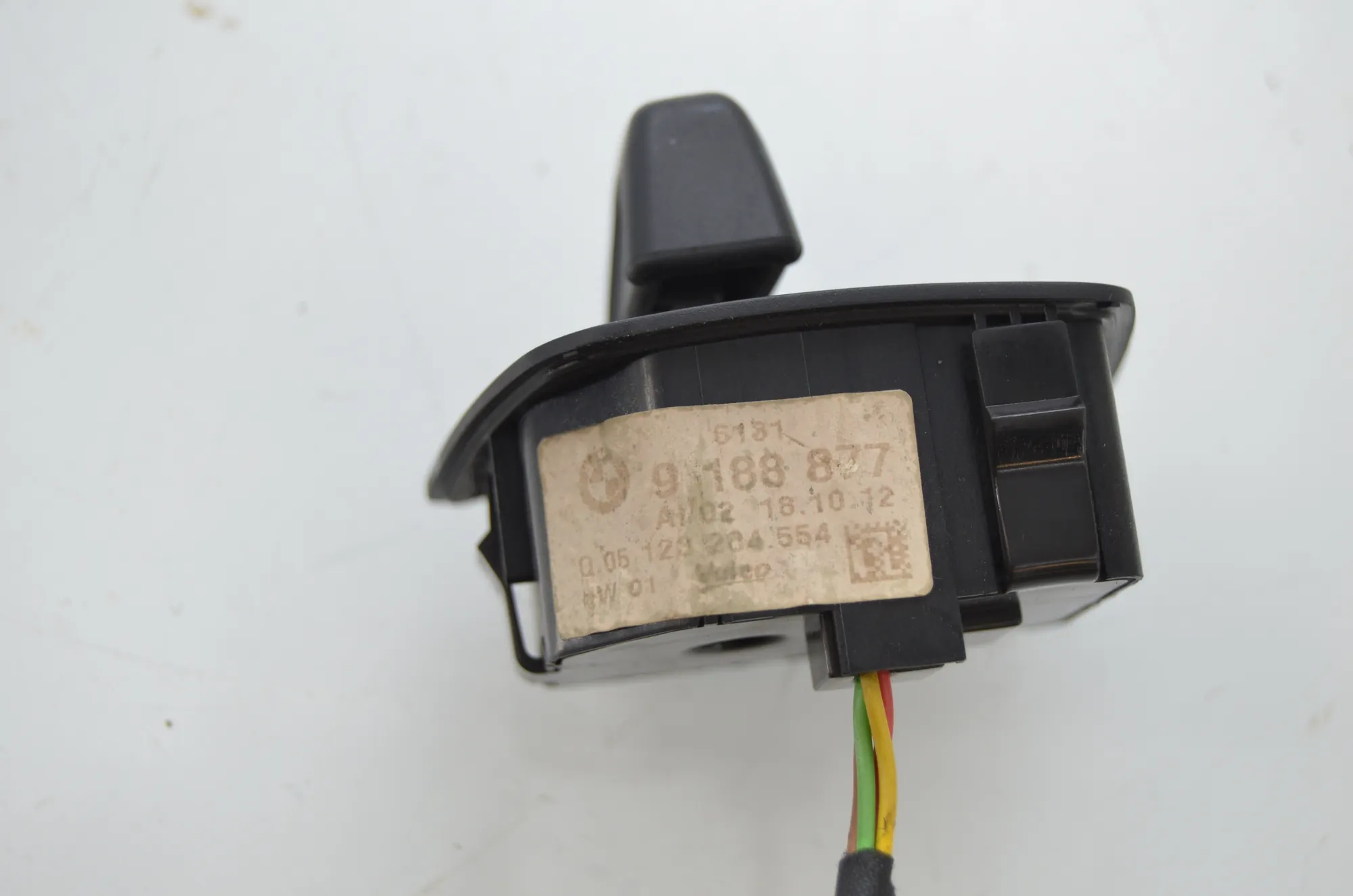 Switches – OEM 9215748 · BMW 5 Touring (F11) 530 d xDrive 2012 – 8