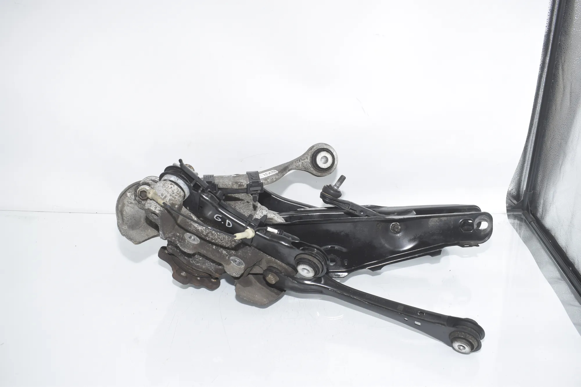 Rear Right Wheel Hub – OEM 6861138 · BMW 5 Touring (G31) (2017 - -) 520 d 2019