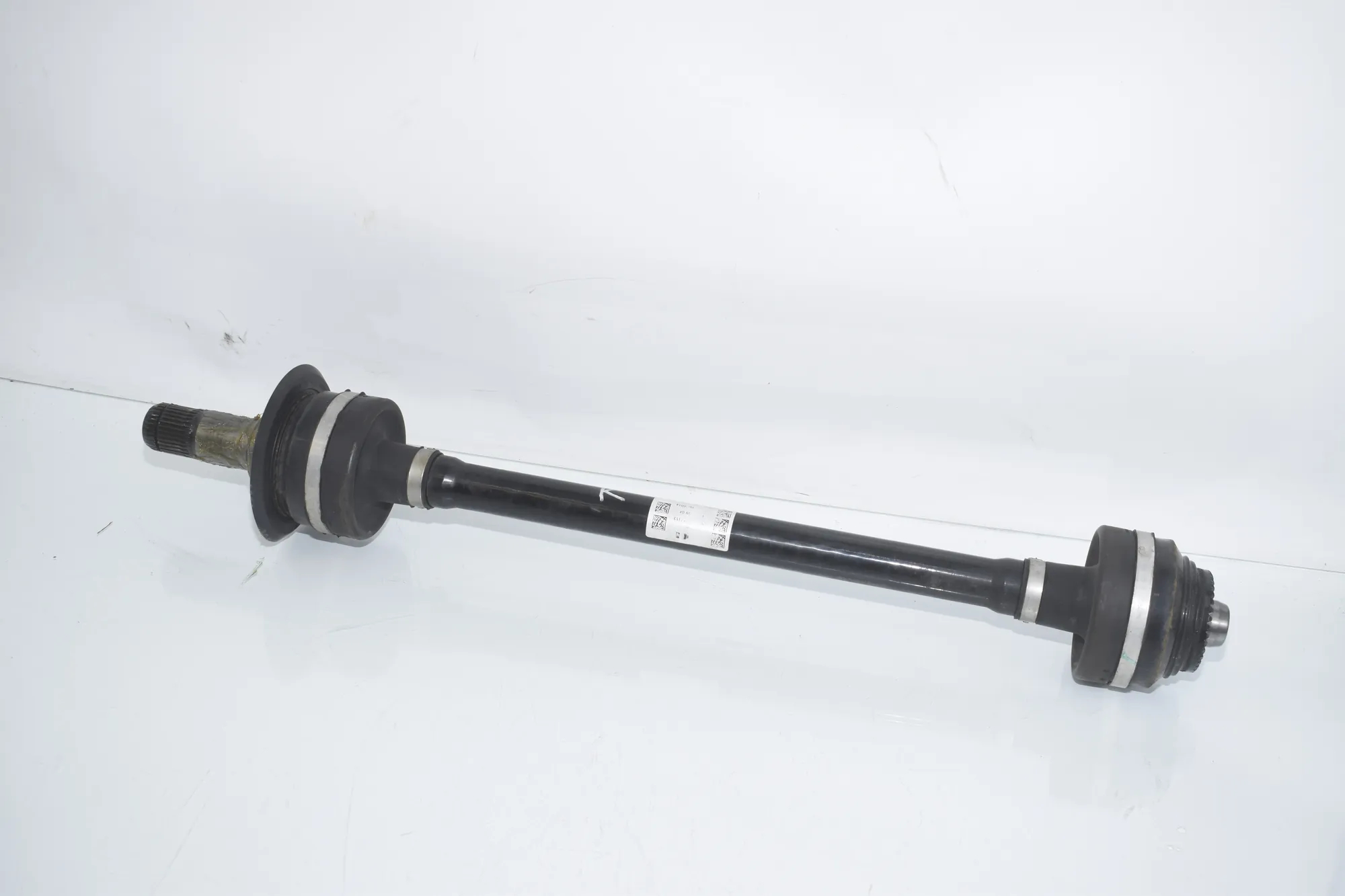 Rear Left Driveshaft – OEM 8664659 · BMW 5 (G30) (2016 - -) M 550 d xDrive 2020 – 2