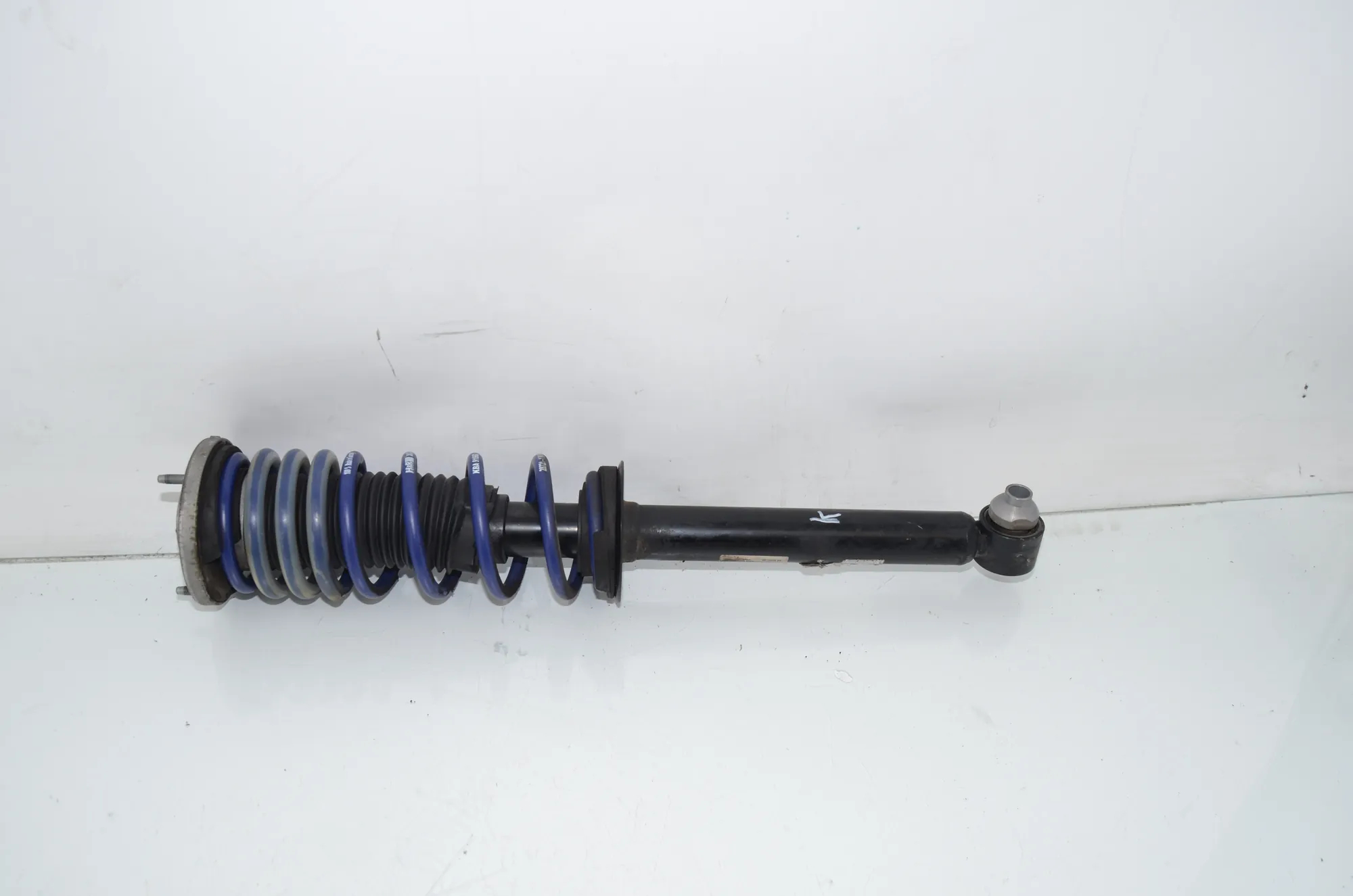 Rear Left Shock Absorber – OEM 6875620 · BMW 5 (G30) (2016 - -) M 550 d xDrive 2020 – 3
