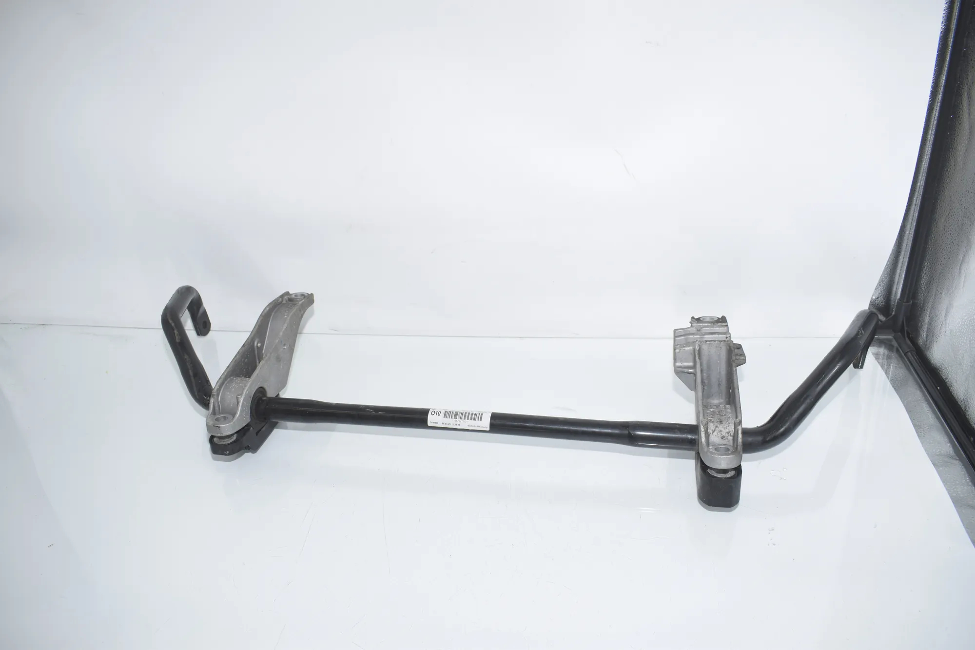Front Anti Roll Bar – OEM 6873477 · BMW 5 (G30) (2016 - -) M 550 d xDrive 2020 – 3