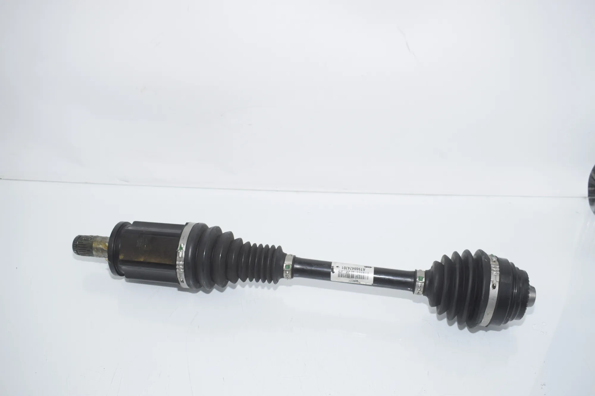 Front Left Driveshaft – OEM 9884747 · BMW 5 (G30) (2016 - -) M 550 d xDrive 2020 – 2