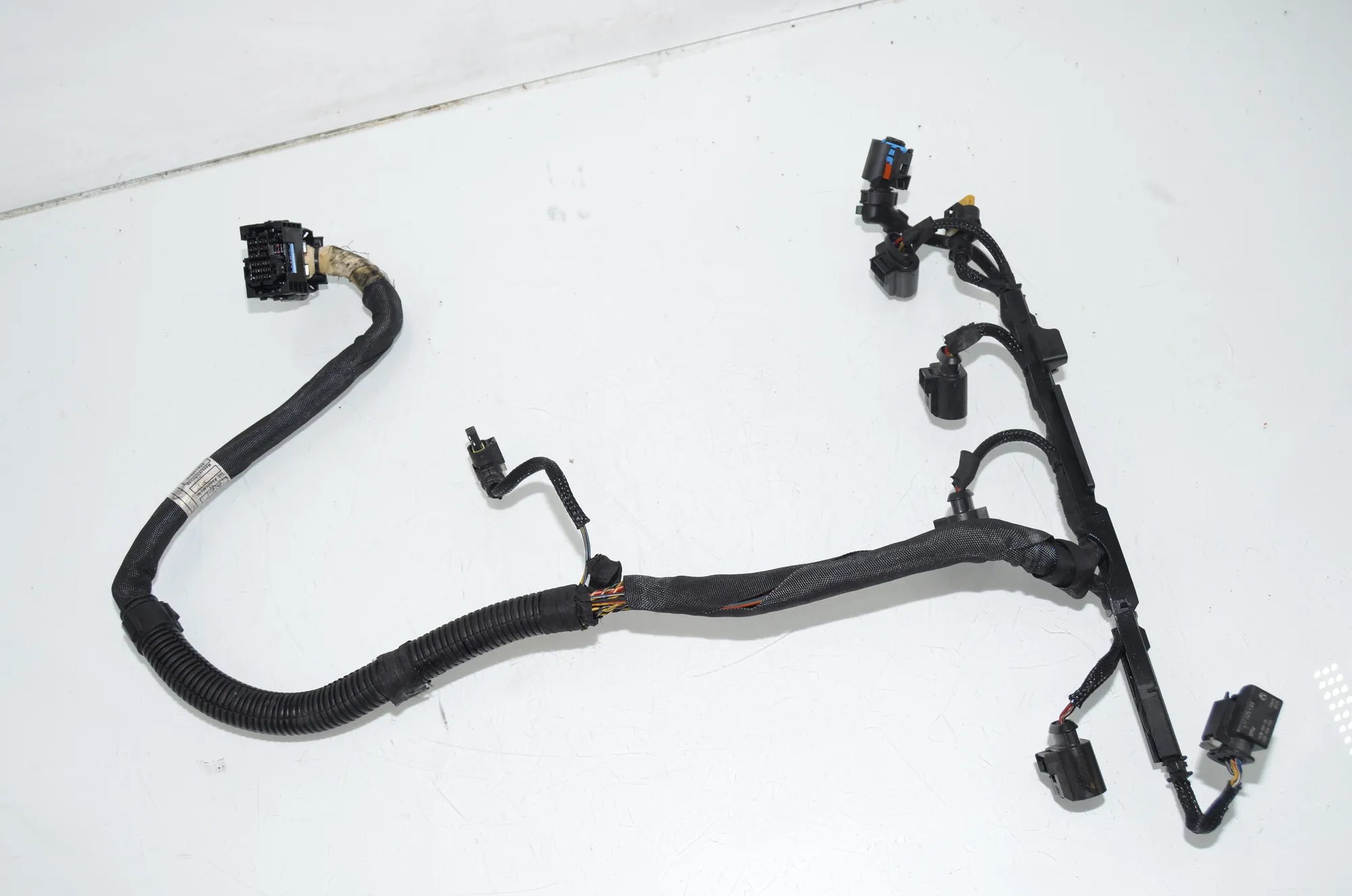 Fuel Injector Wire Connection – OEM 8581459 · BMW 5 Touring (G31) (2017 - -) 520 d 2019 – 2