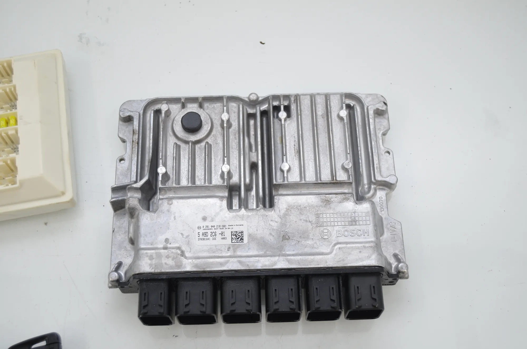 Engine Ignition ECU Set – OEM 5A9D2C6 · BMW 3 Touring (G21) (2019 - -) 320 d Mild-Hybrid 2024 – 5