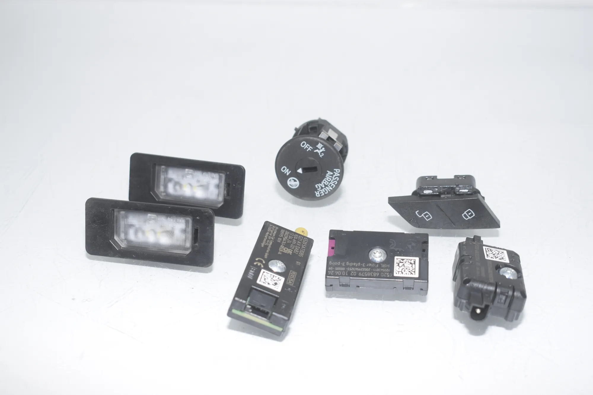Switches – OEM 9483731 · BMW 3 Touring (G21) (2019 - -) 320 d Mild-Hybrid 2024 – 2