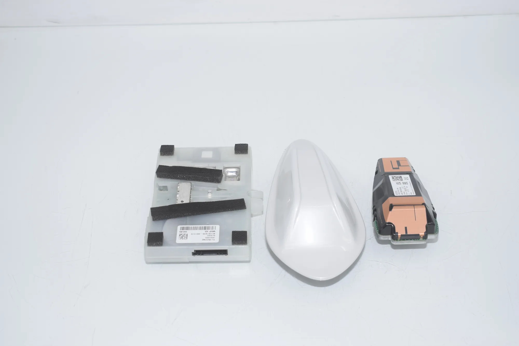 Antenna Trim – OEM 5B53110 · BMW 3 Touring (G21) (2019 - -) 320 d Mild-Hybrid 2024