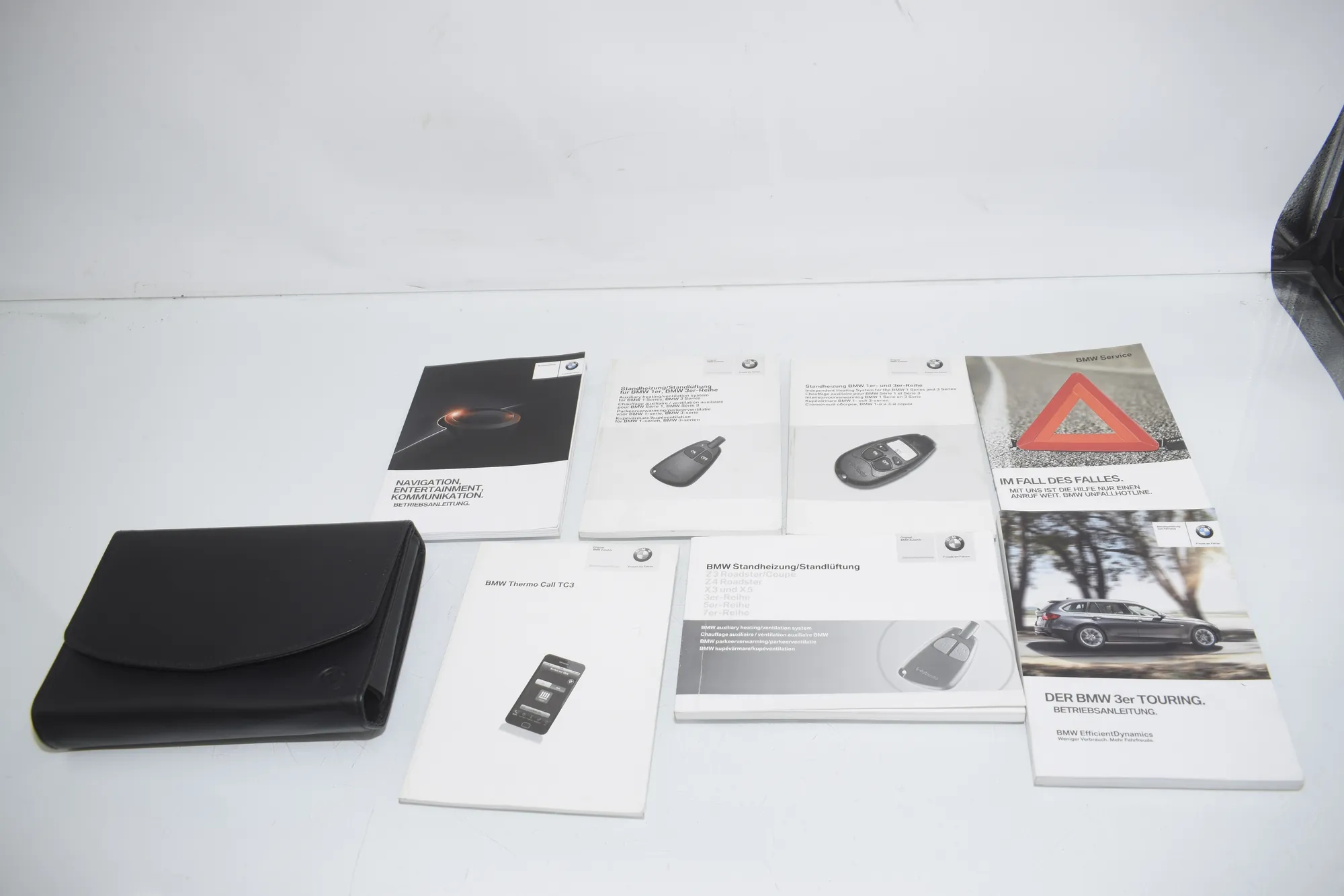 Manual Service Book – OEM 2337987 · BMW 3 Touring (F31) 330 d xDrive 2014 – 2