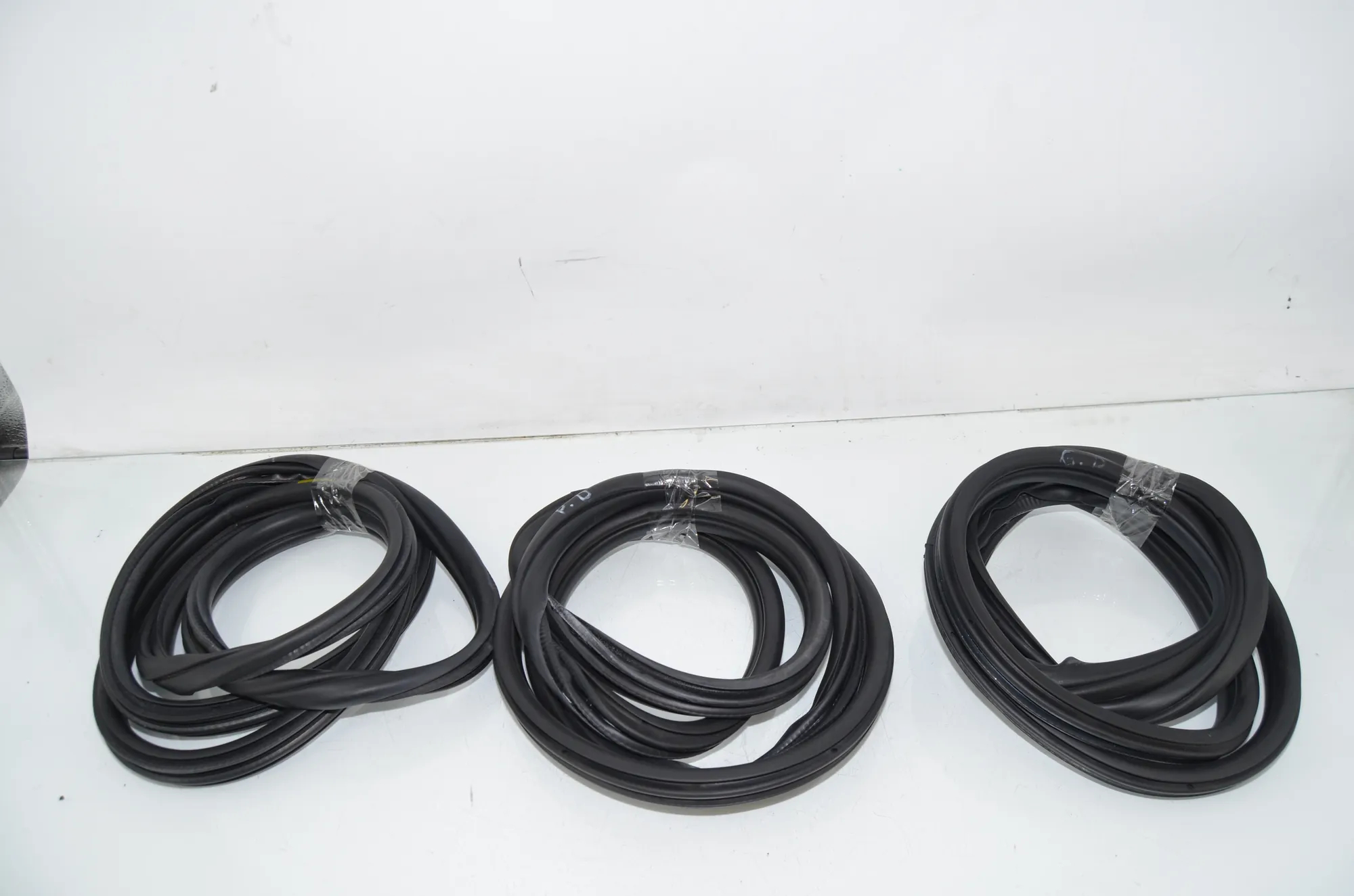 Front Right Door Seal Rubber – OEM 7258329 · BMW 3 Touring (F31) 330 d xDrive 2014