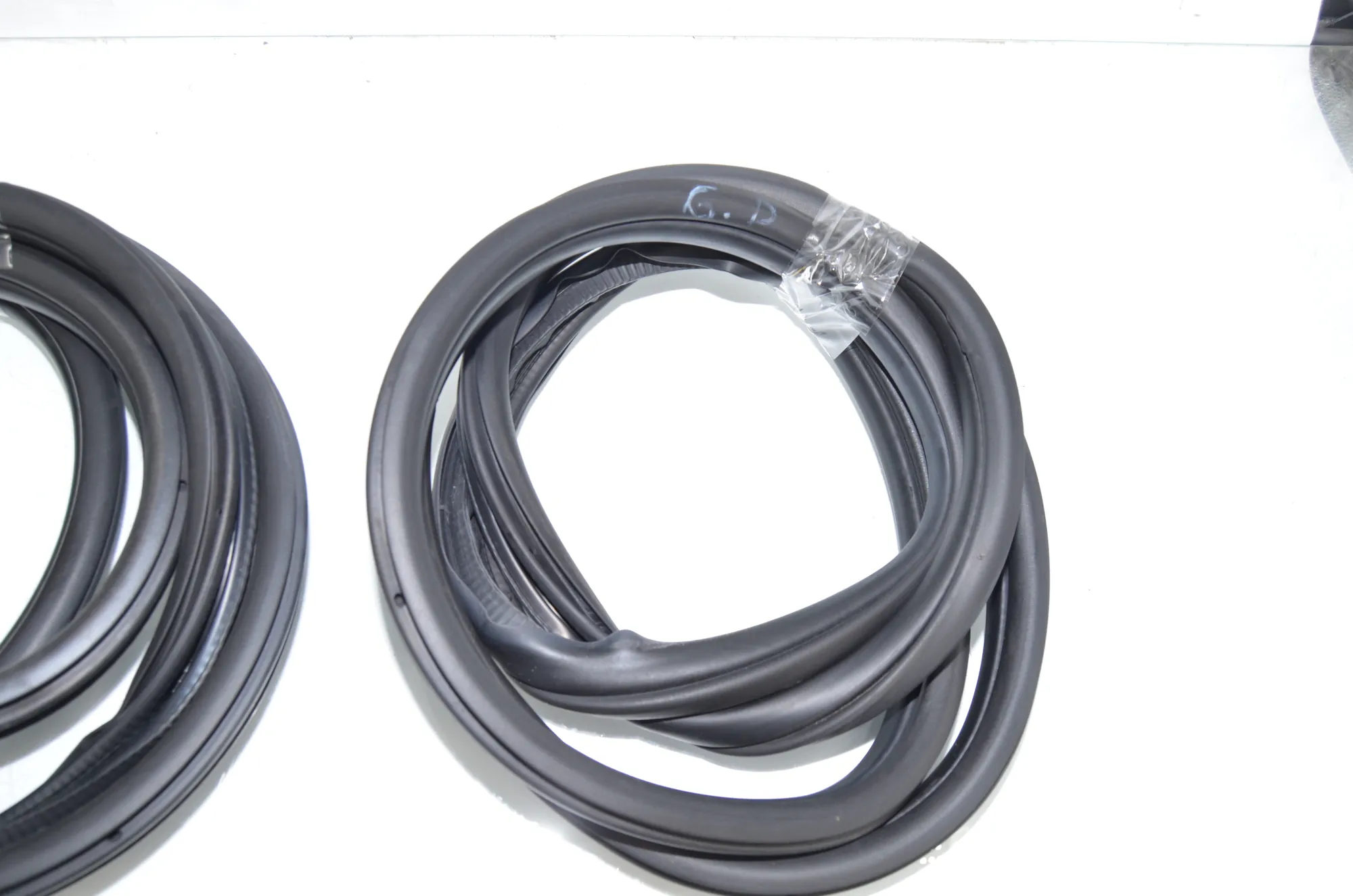Front Right Door Seal Rubber – OEM 7258329 · BMW 3 Touring (F31) 330 d xDrive 2014 – 4