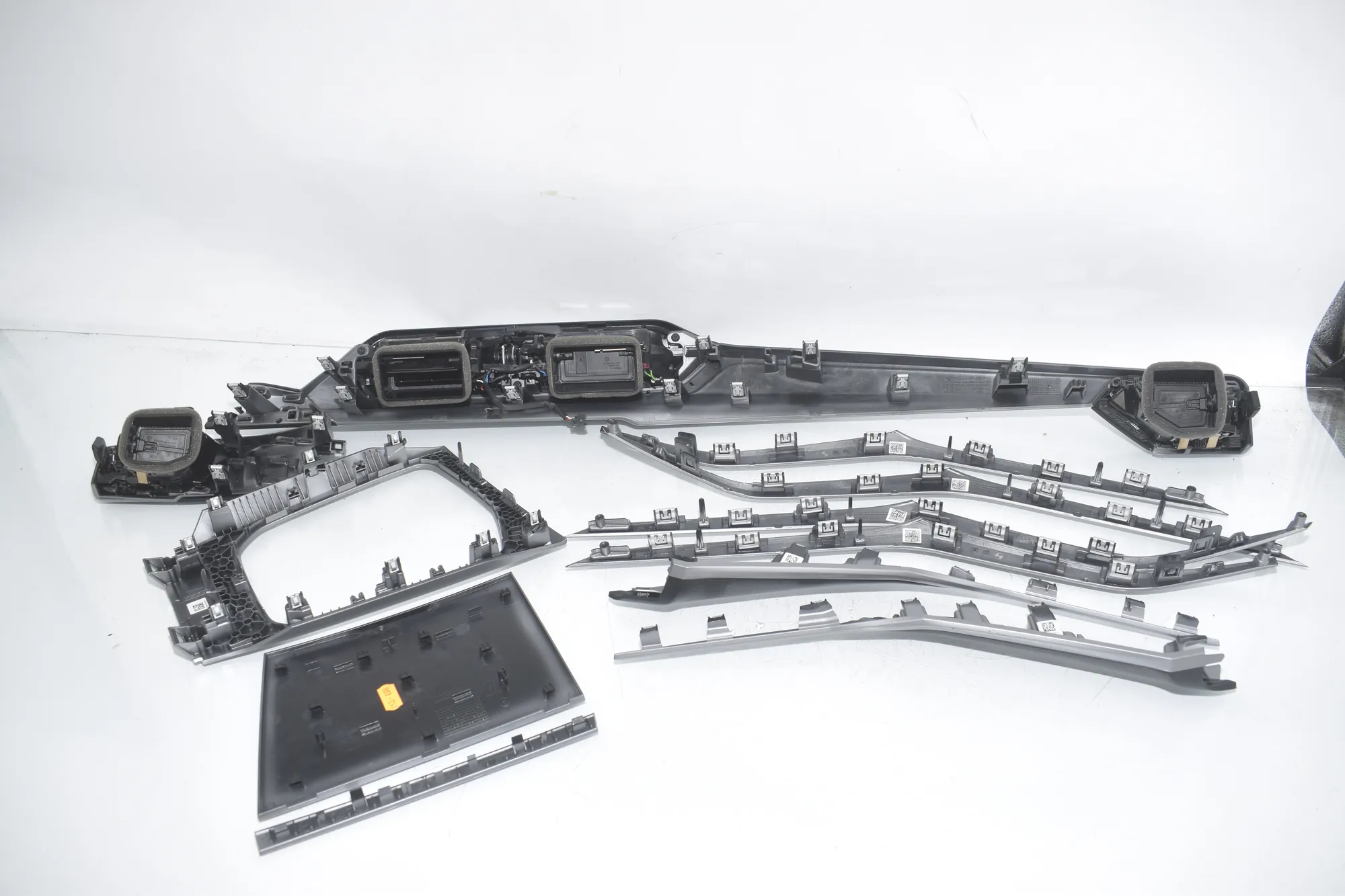 Interior Trim Strips Kit – OEM 6806828 · BMW 3 Touring (G21) (2019 - -) 320 d Mild-Hybrid 2024 – 7
