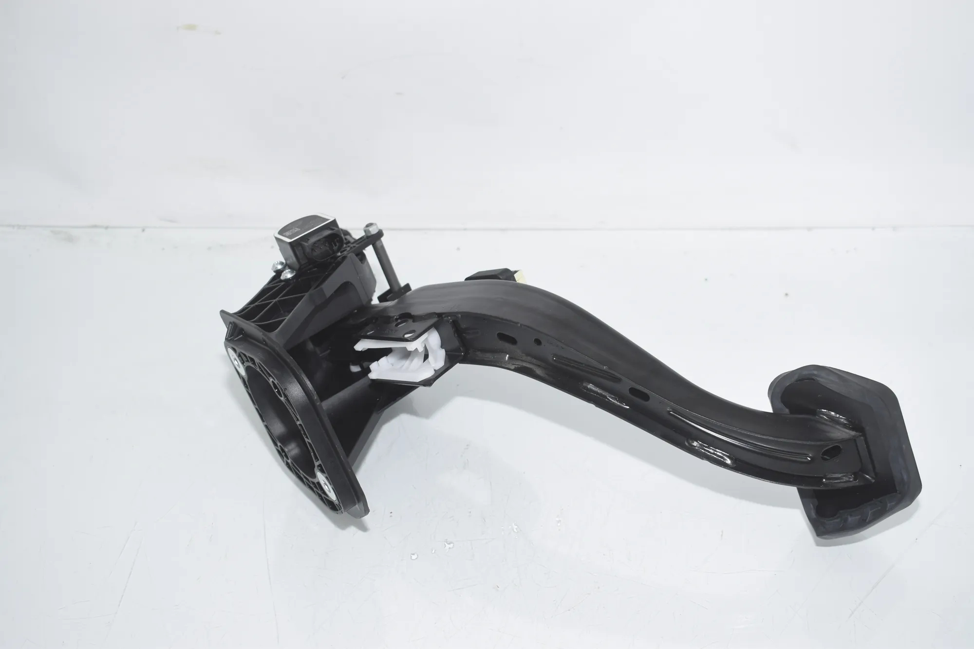 Brake Pedal – OEM 6891119 · BMW 3 Touring (G21) (2019 - -) 320 d Mild-Hybrid 2024 – 3