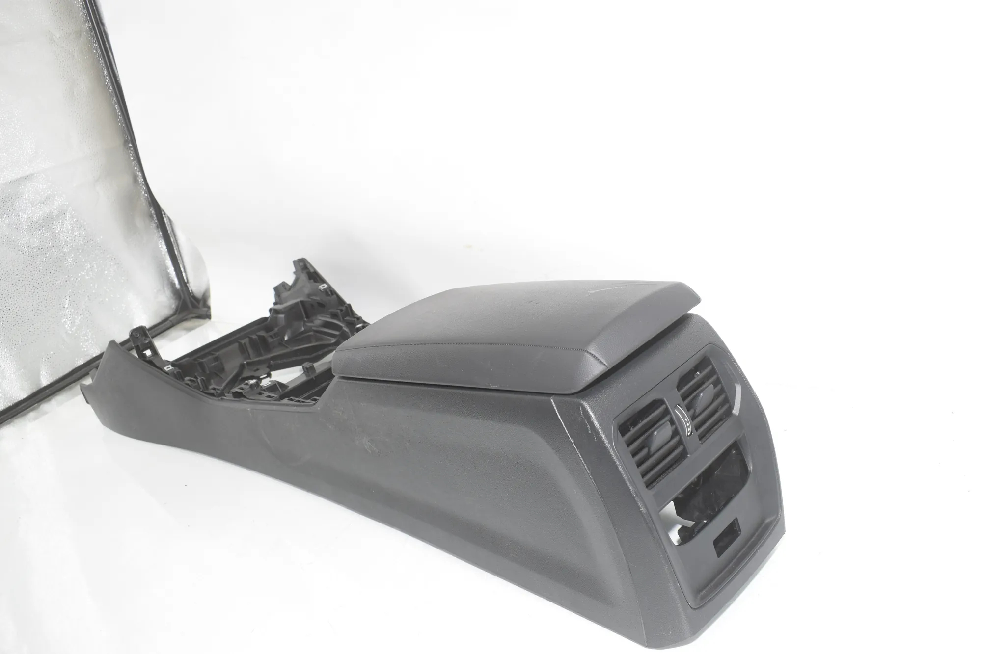 Center Console – OEM 6996833 · BMW 3 Touring (G21) (2019 - -) 320 d Mild-Hybrid 2024 – 2