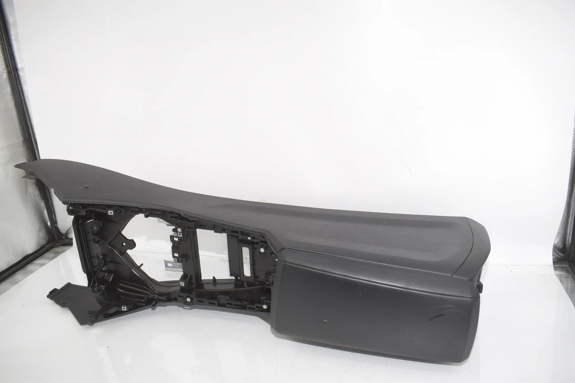 Center Console – OEM 6996833 · BMW 3 Touring (G21) (2019 - -) 320 d Mild-Hybrid 2024 – 3