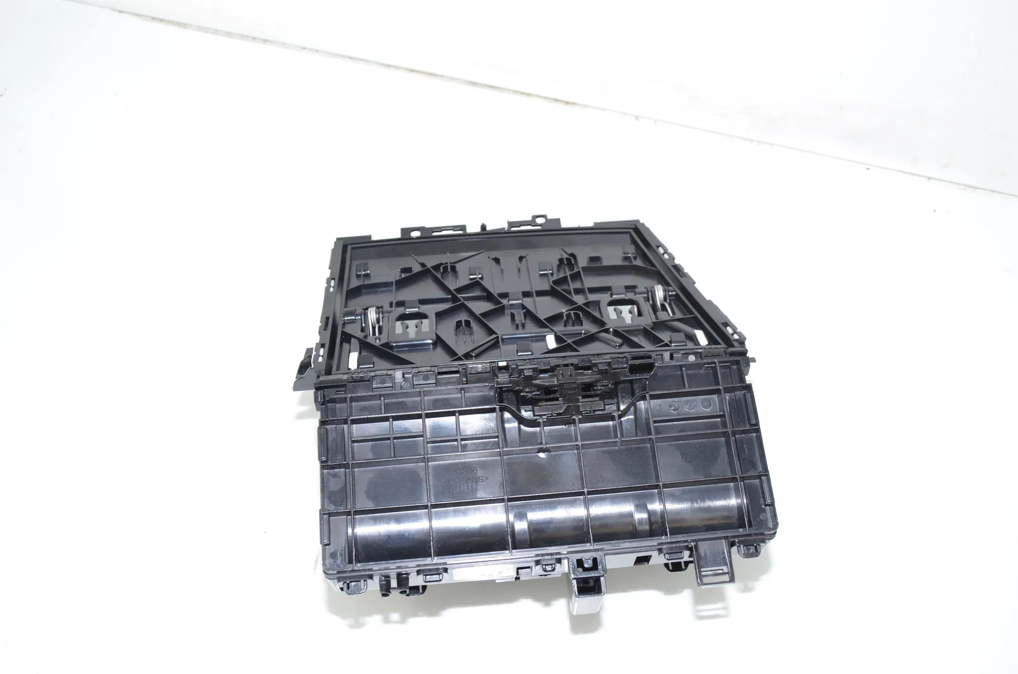 Cup Holder – OEM 6806788 · BMW 3 Touring (G21) (2019 - -) 320 d Mild-Hybrid 2024 – 2