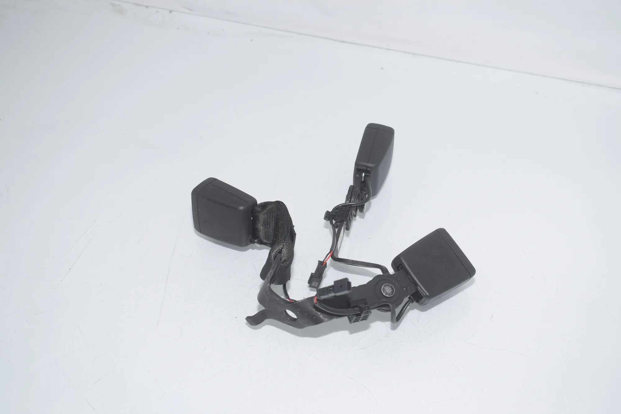 Rear Left Seat Buckle – OEM 7442031 · BMW 3 Touring (G21) (2019 - -) 320 d Mild-Hybrid 2024 – 2