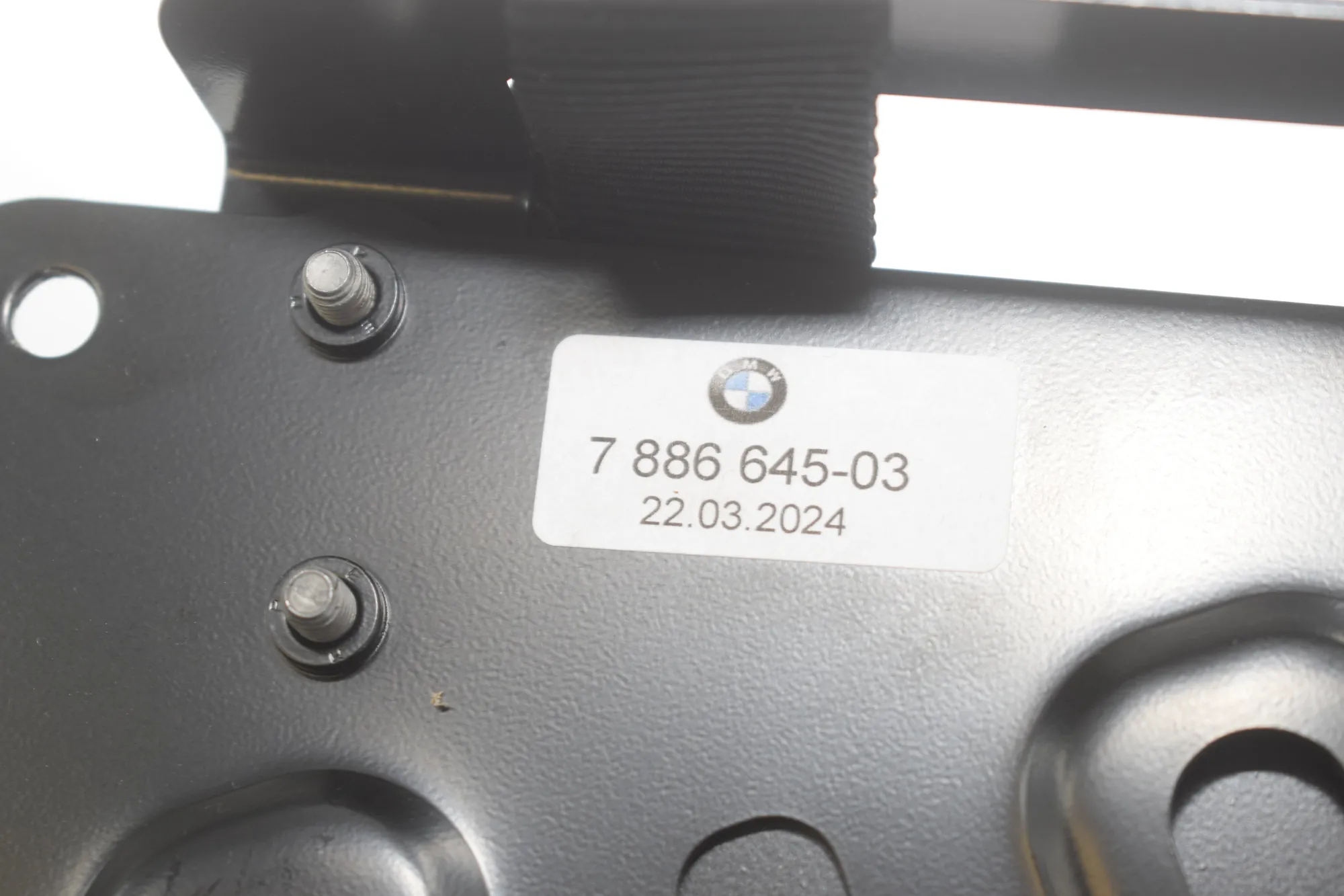 Bracket – OEM 9865515 · BMW 3 Touring (G21) (2019 - -) 320 d Mild-Hybrid 2024 – 5