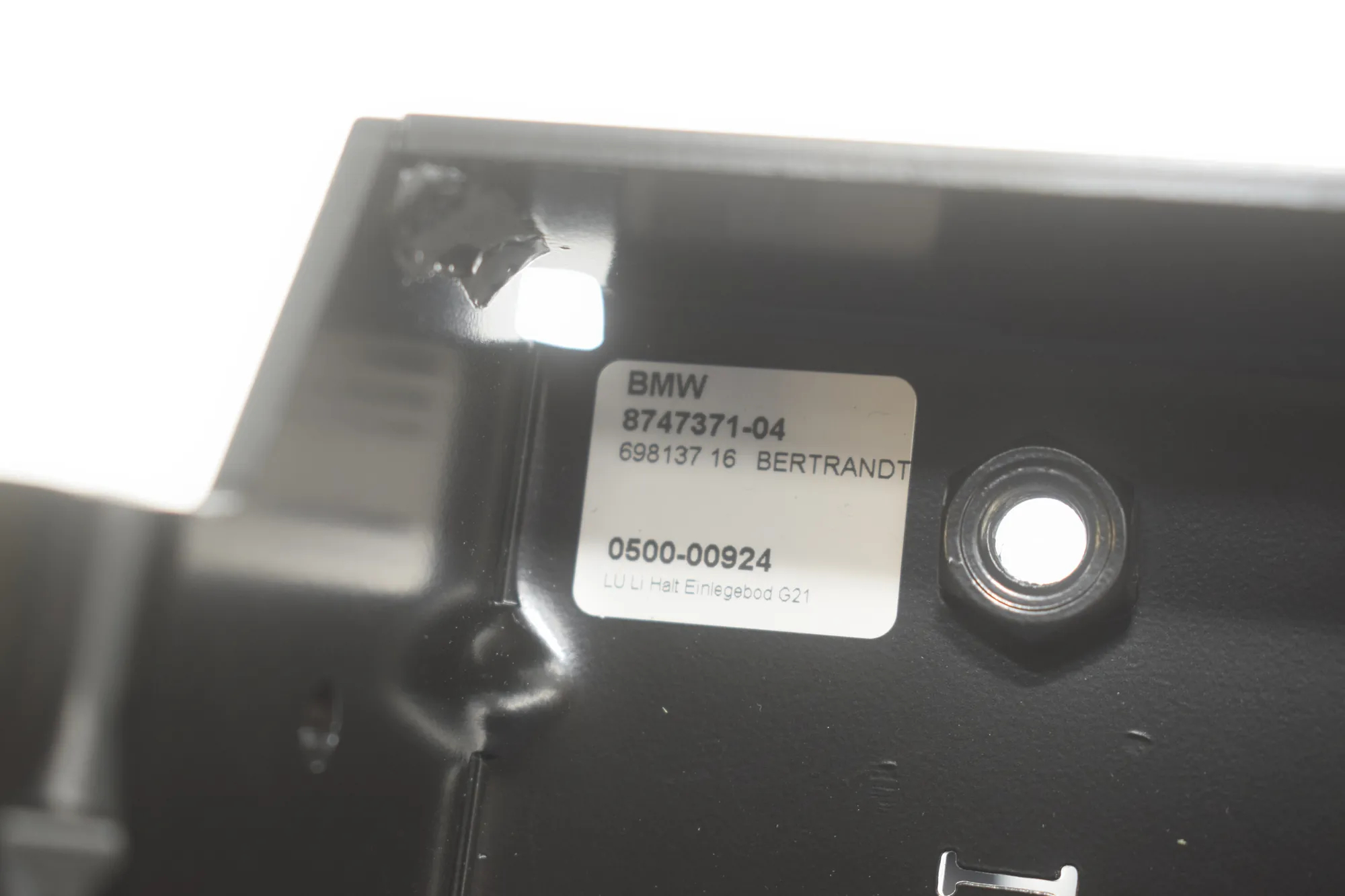 Bracket – OEM 9865515 · BMW 3 Touring (G21) (2019 - -) 320 d Mild-Hybrid 2024 – 7