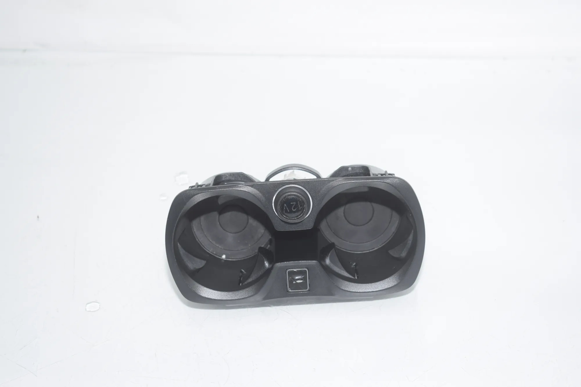 Cup Holder – OEM 8099542 · BMW 3 Touring (G21) (2019 - -) 320 d Mild-Hybrid 2024 – 3
